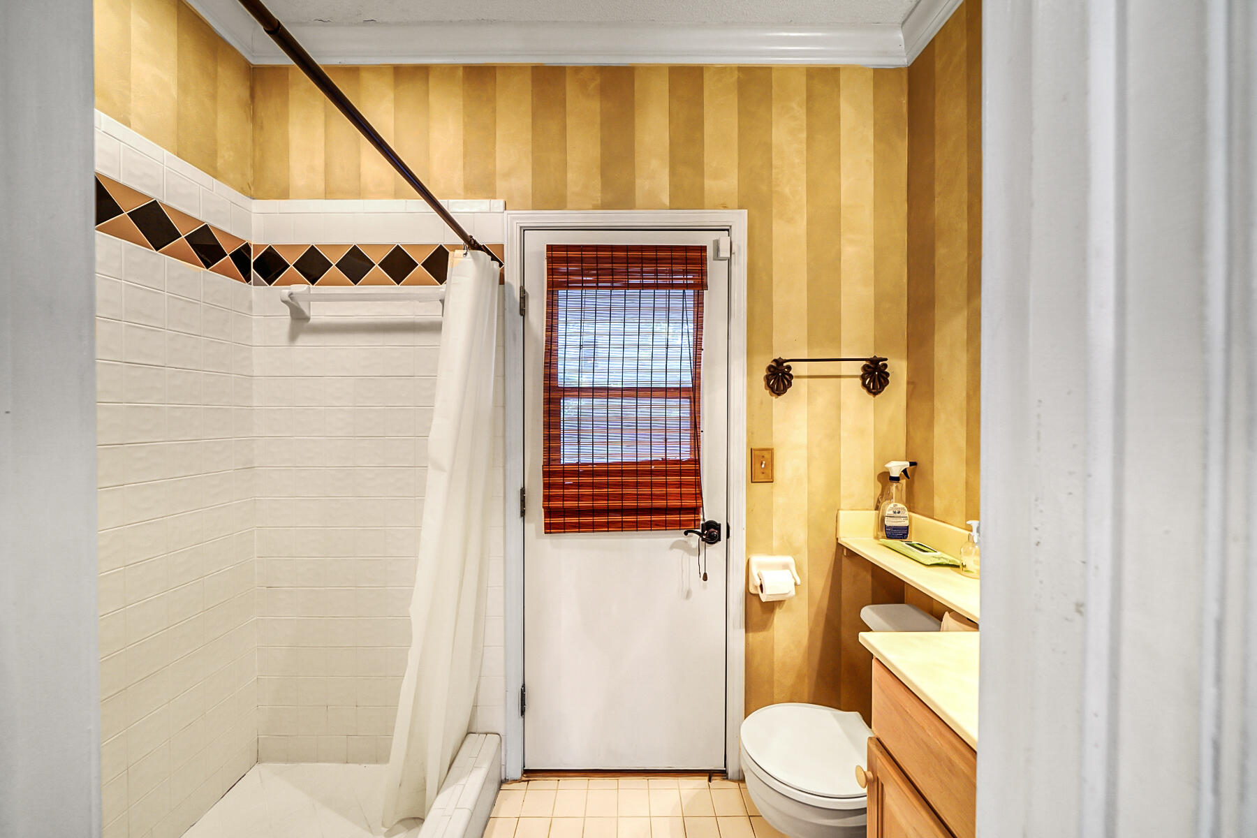 VILLAGE OF BOLTON AT BLUEWATER BAY - Residential