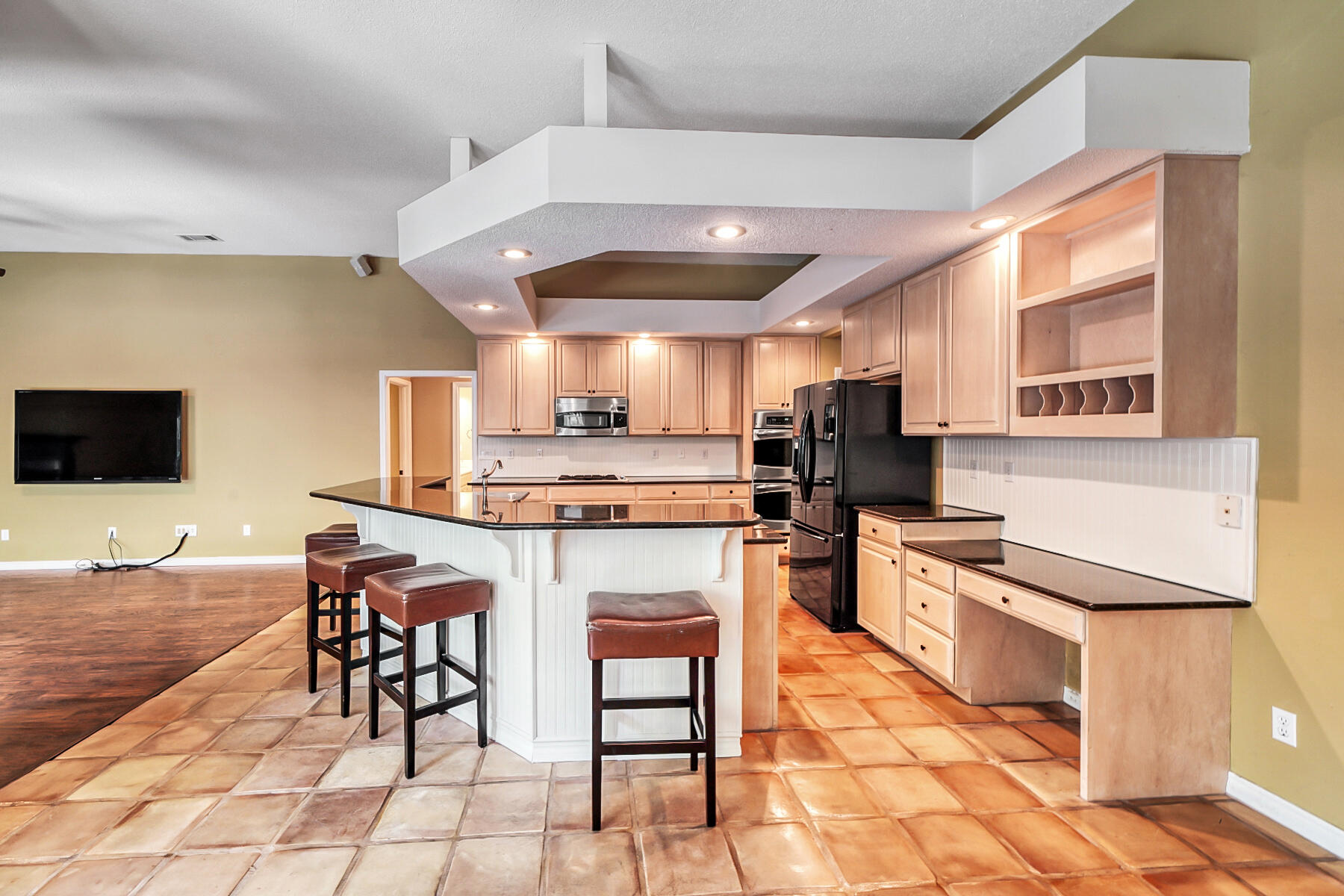 VILLAGE OF BOLTON AT BLUEWATER BAY - Residential