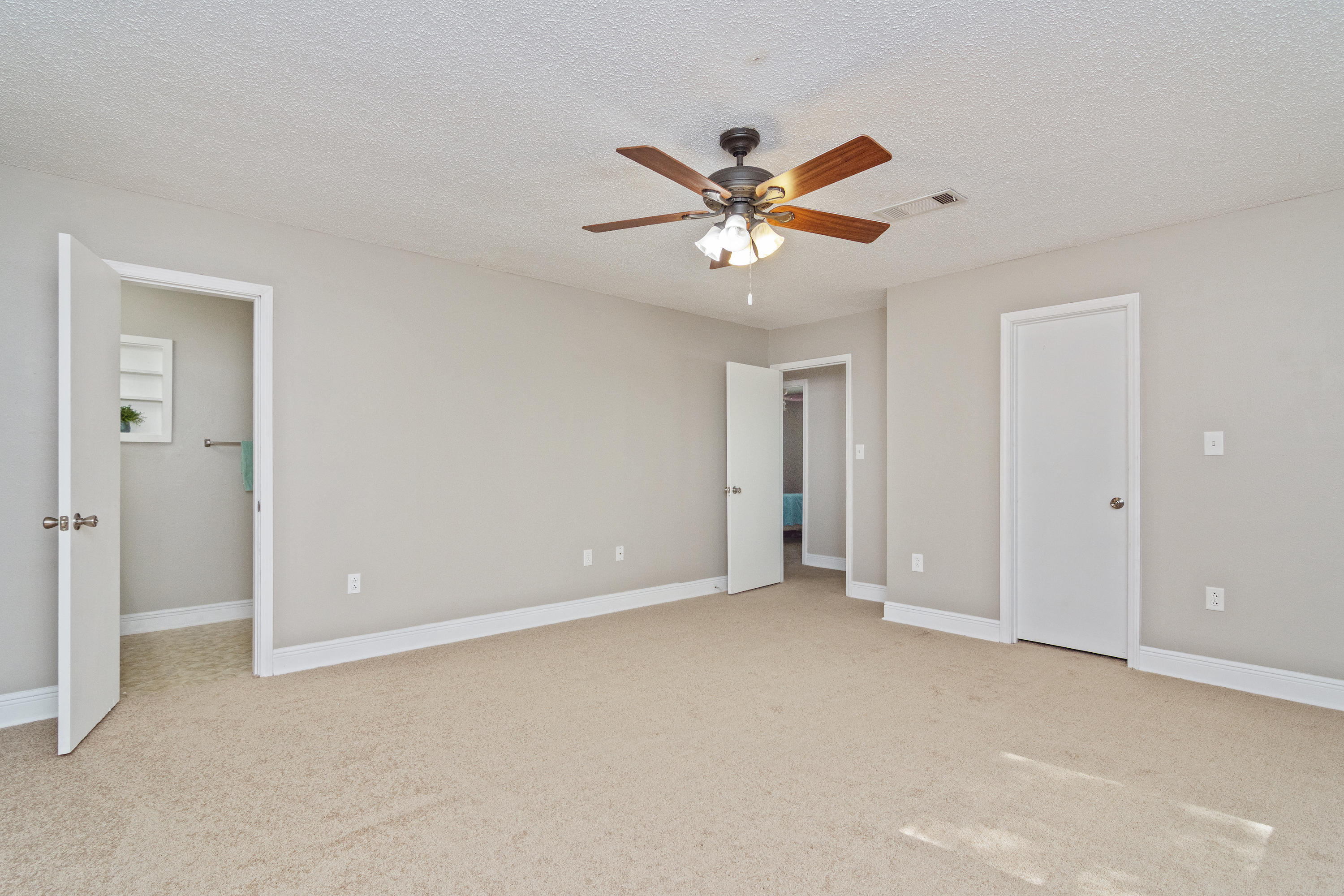 CRESTVIEW (231100.00) - Residential