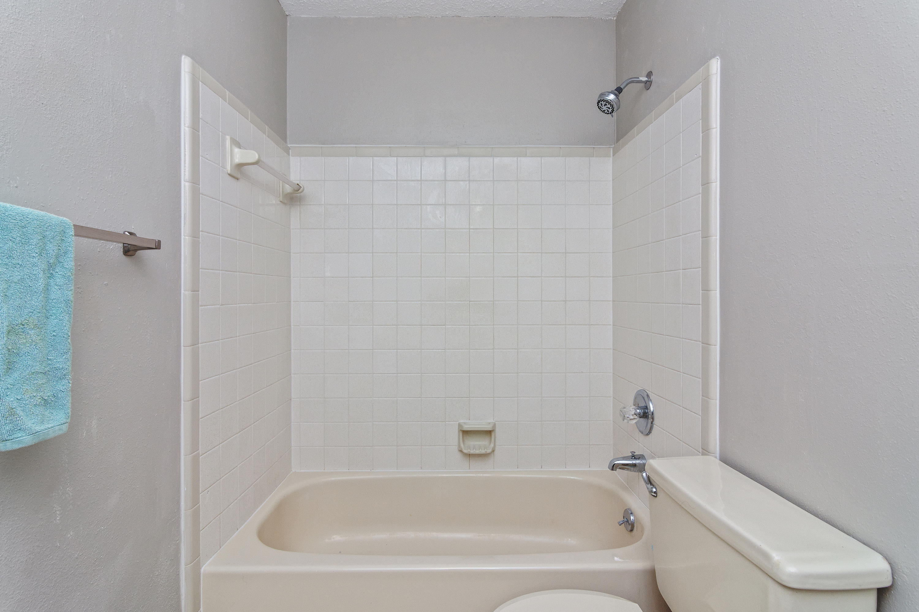 CRESTVIEW (231100.00) - Residential