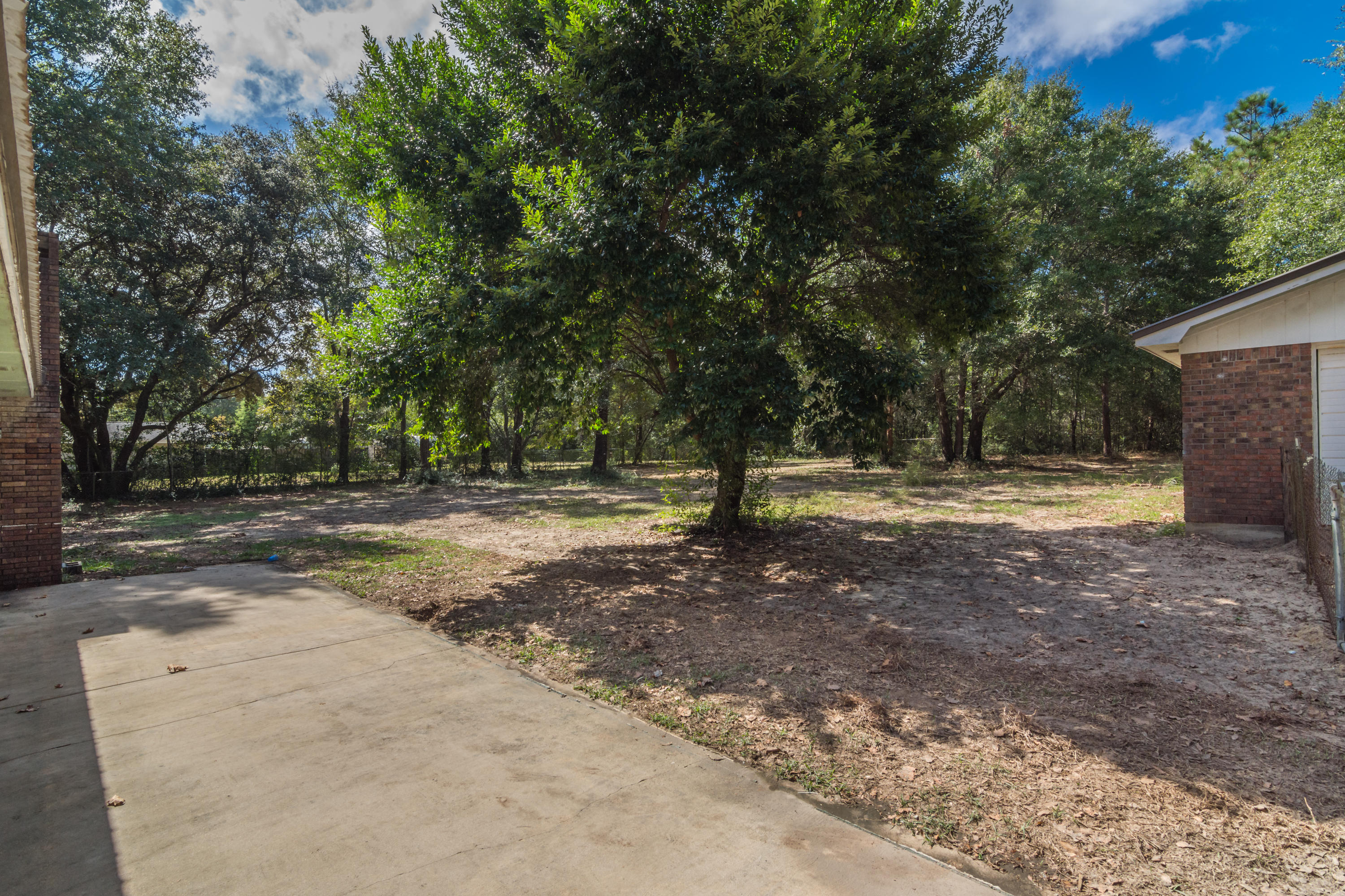 CRESTVIEW (231100.00) - Residential