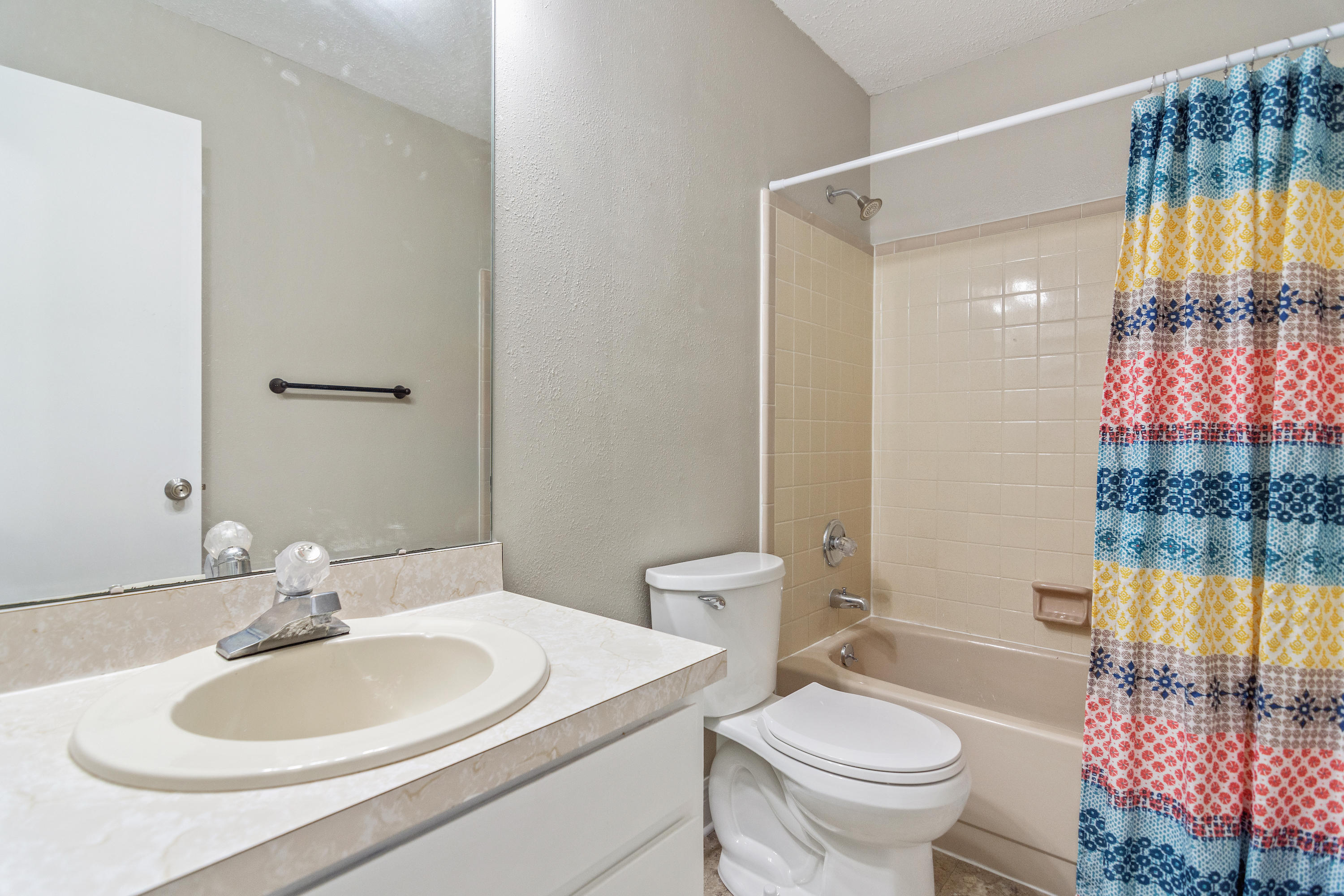 CRESTVIEW (231100.00) - Residential