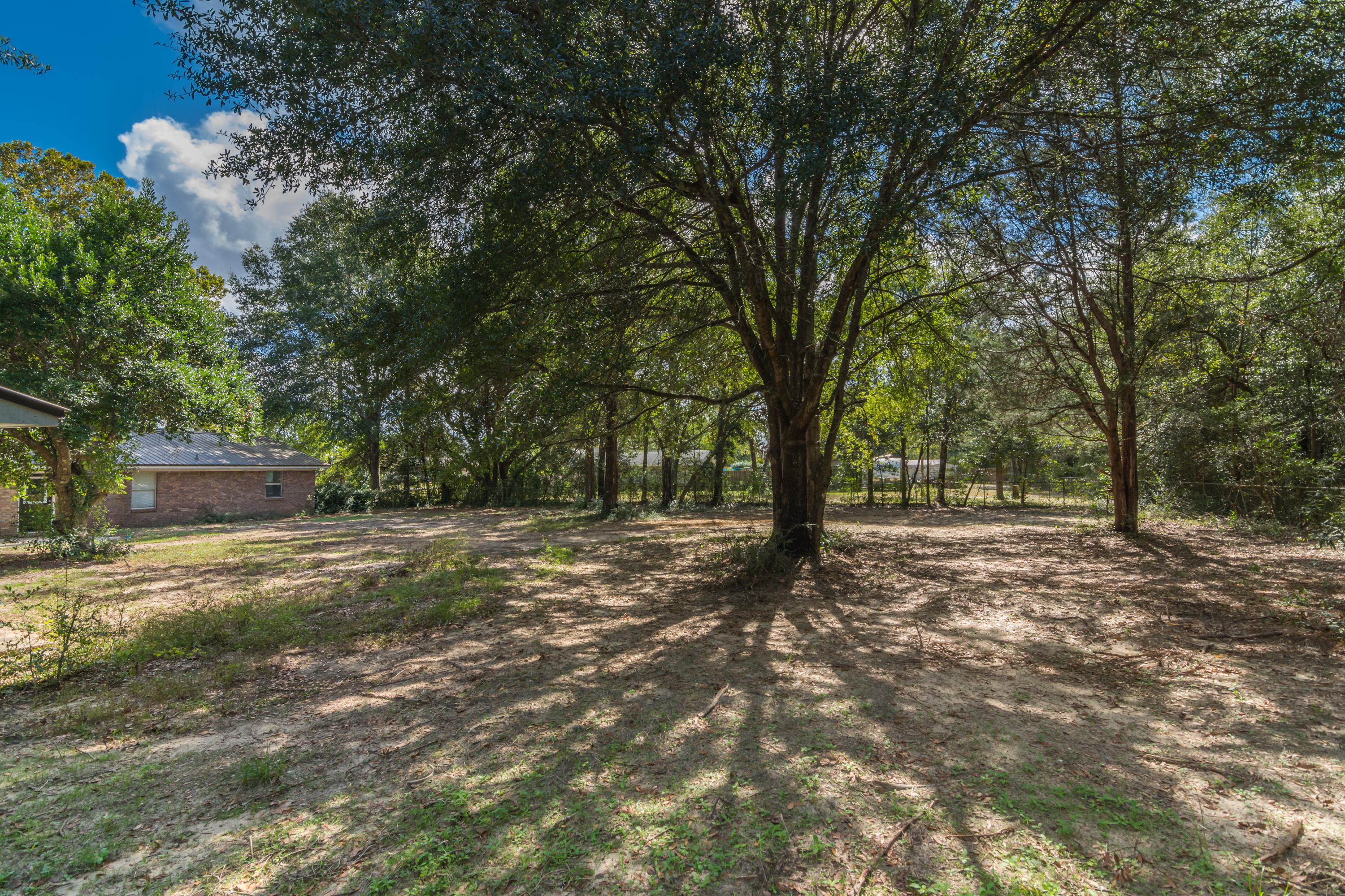 CRESTVIEW (231100.00) - Residential