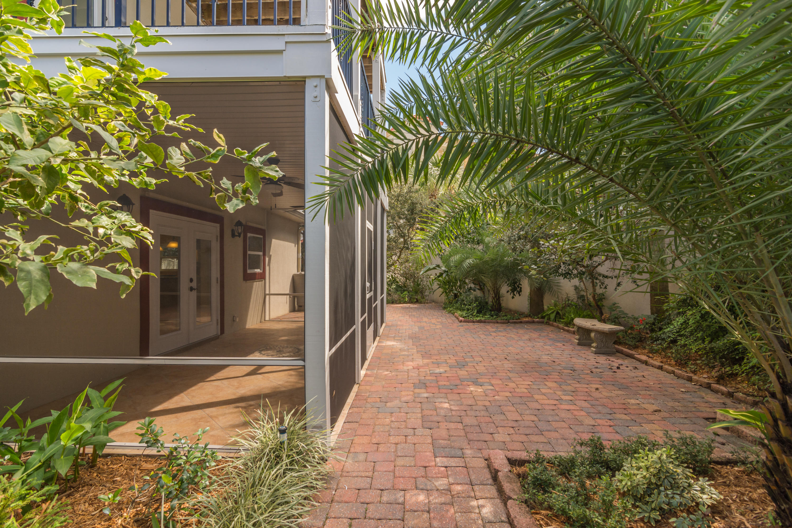 AVALON BEACH ESTATES - Residential