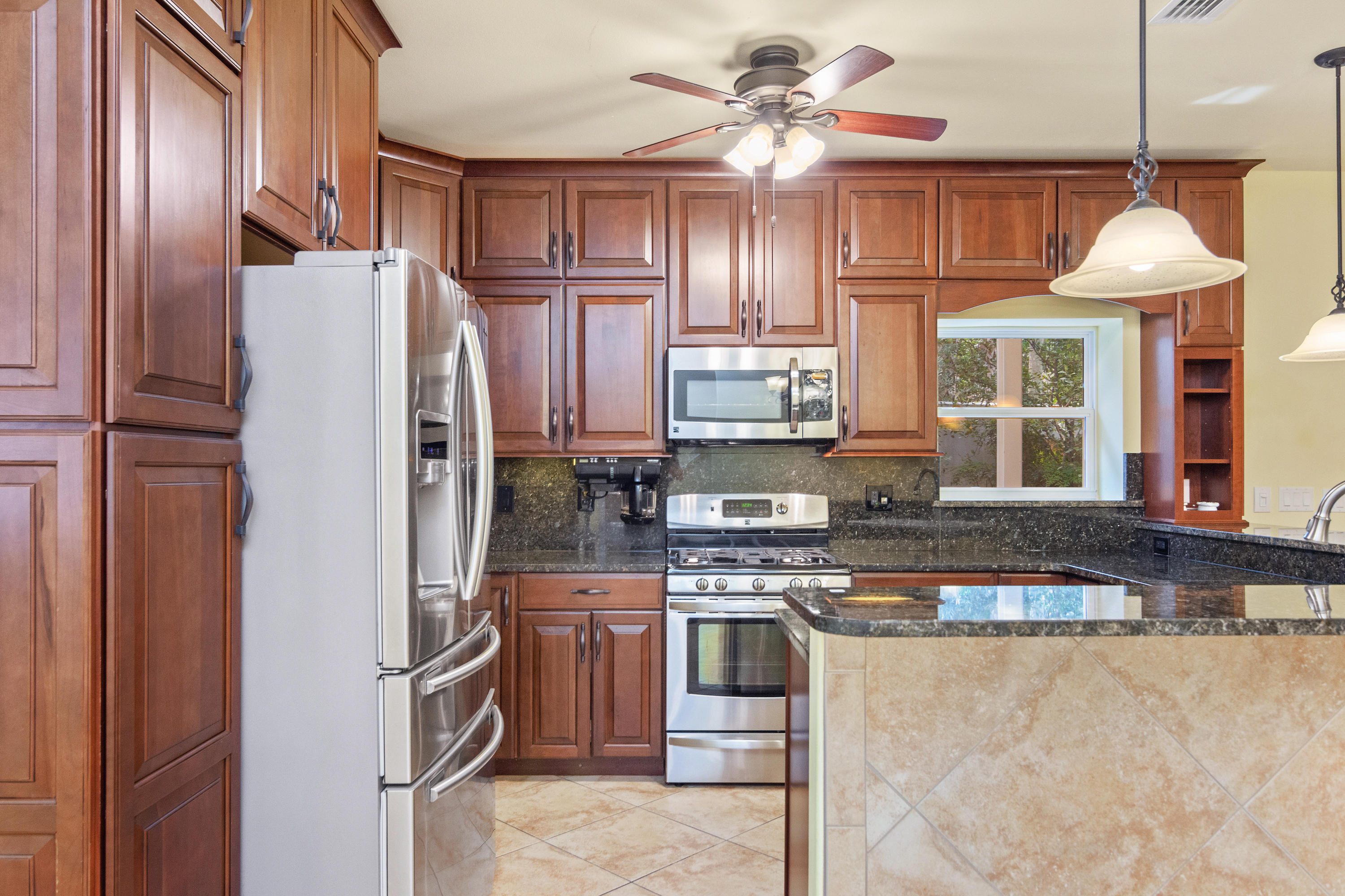 AVALON BEACH ESTATES - Residential