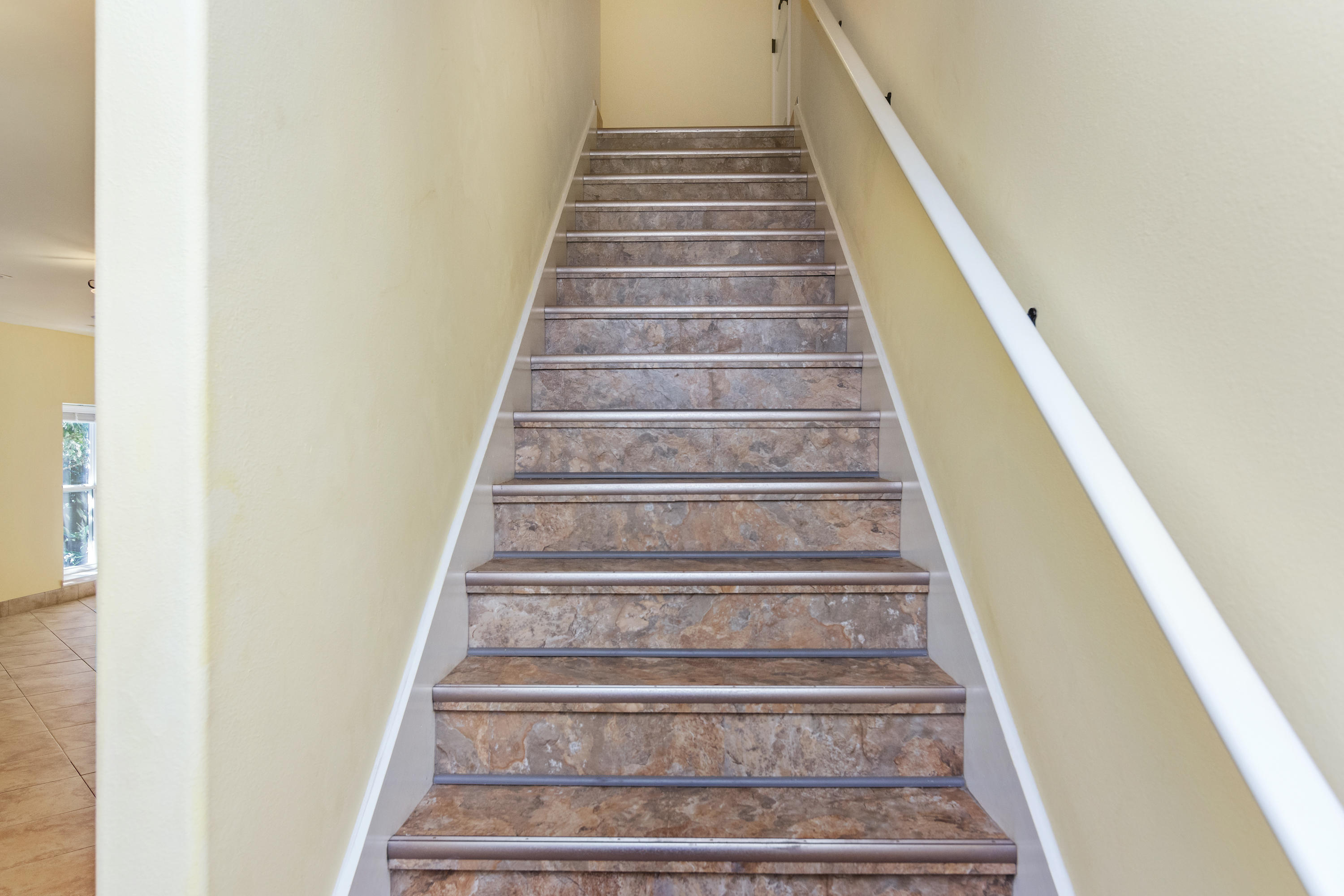 AVALON BEACH ESTATES - Residential