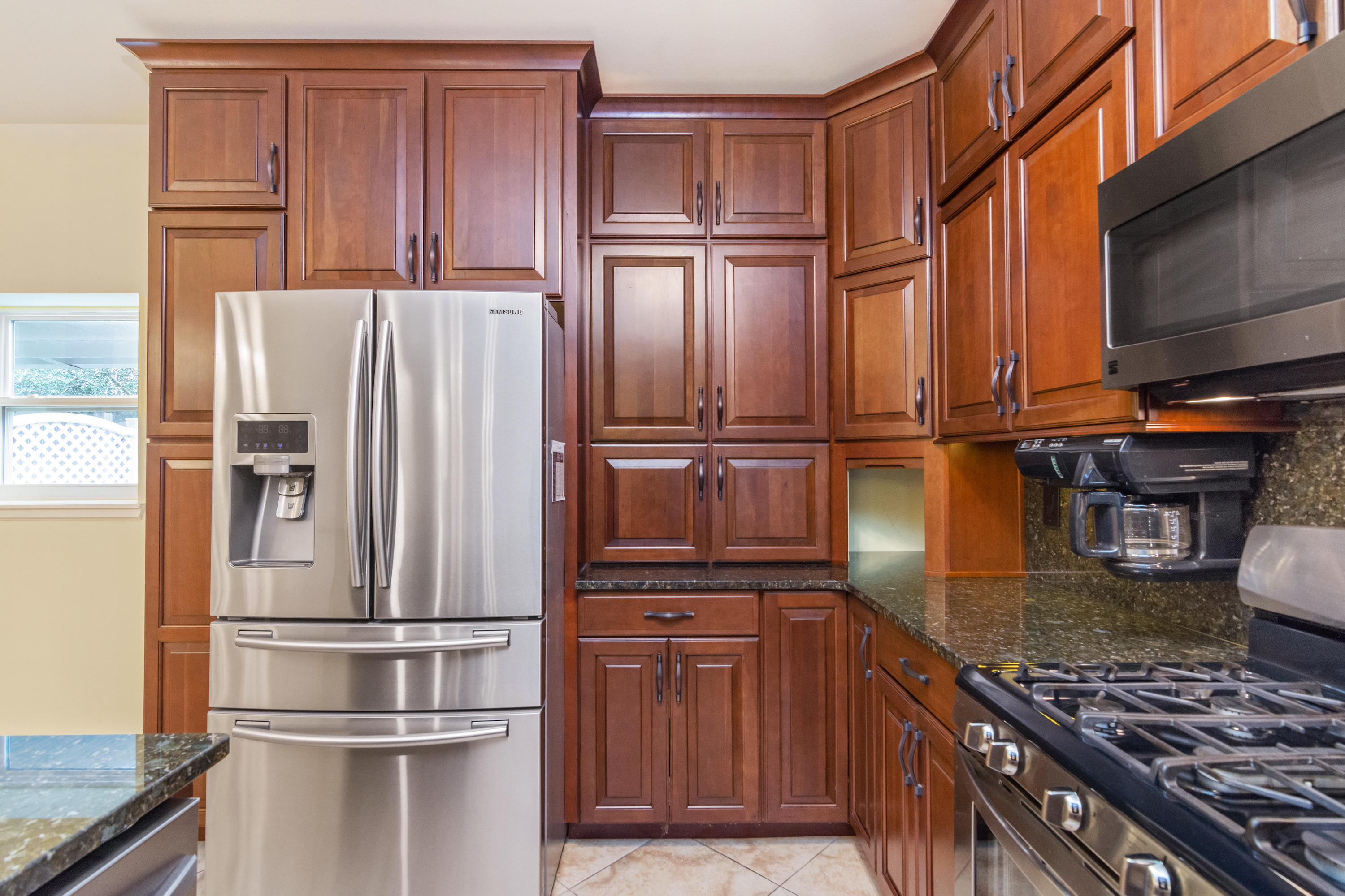 AVALON BEACH ESTATES - Residential