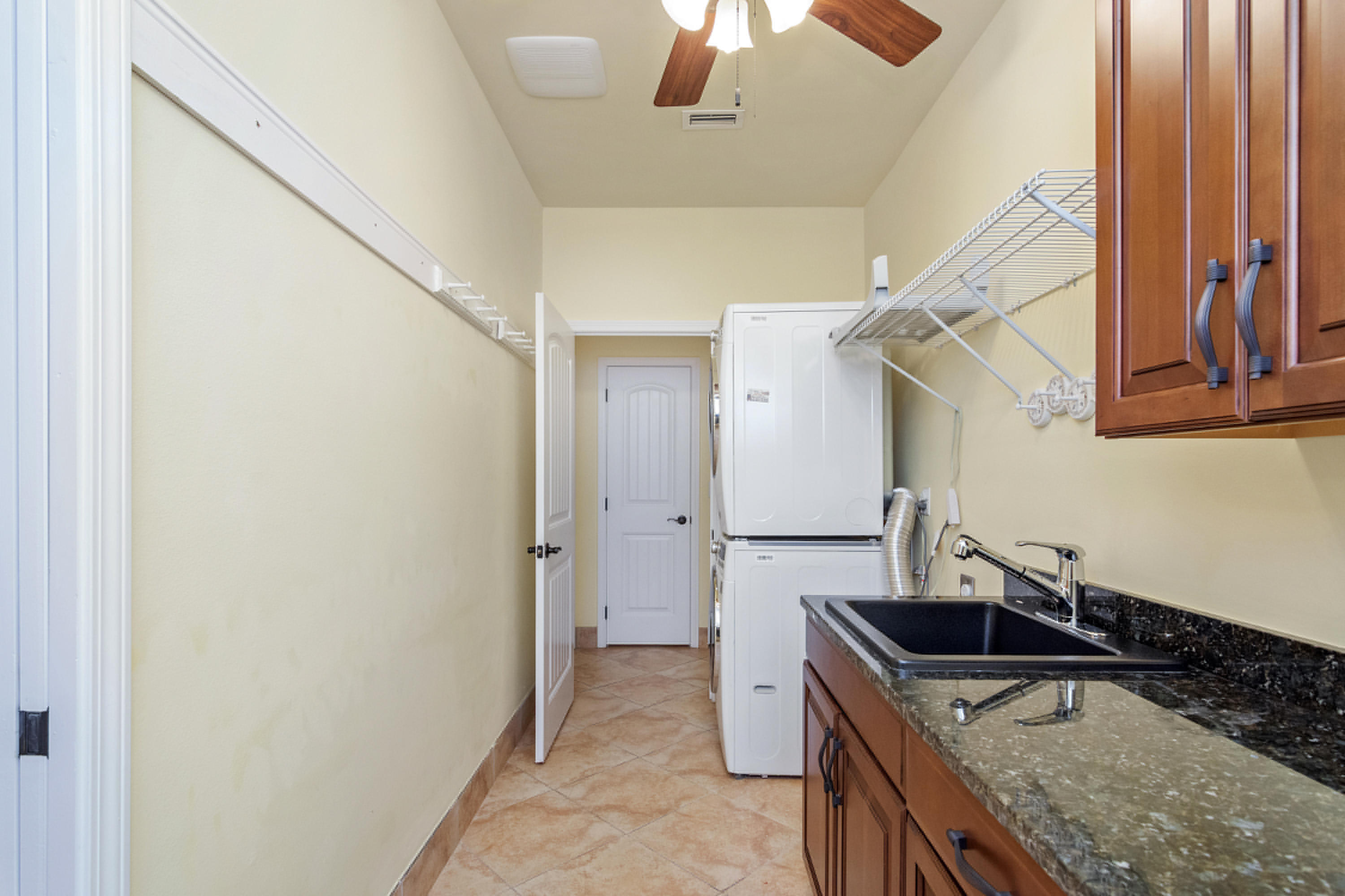 AVALON BEACH ESTATES - Residential