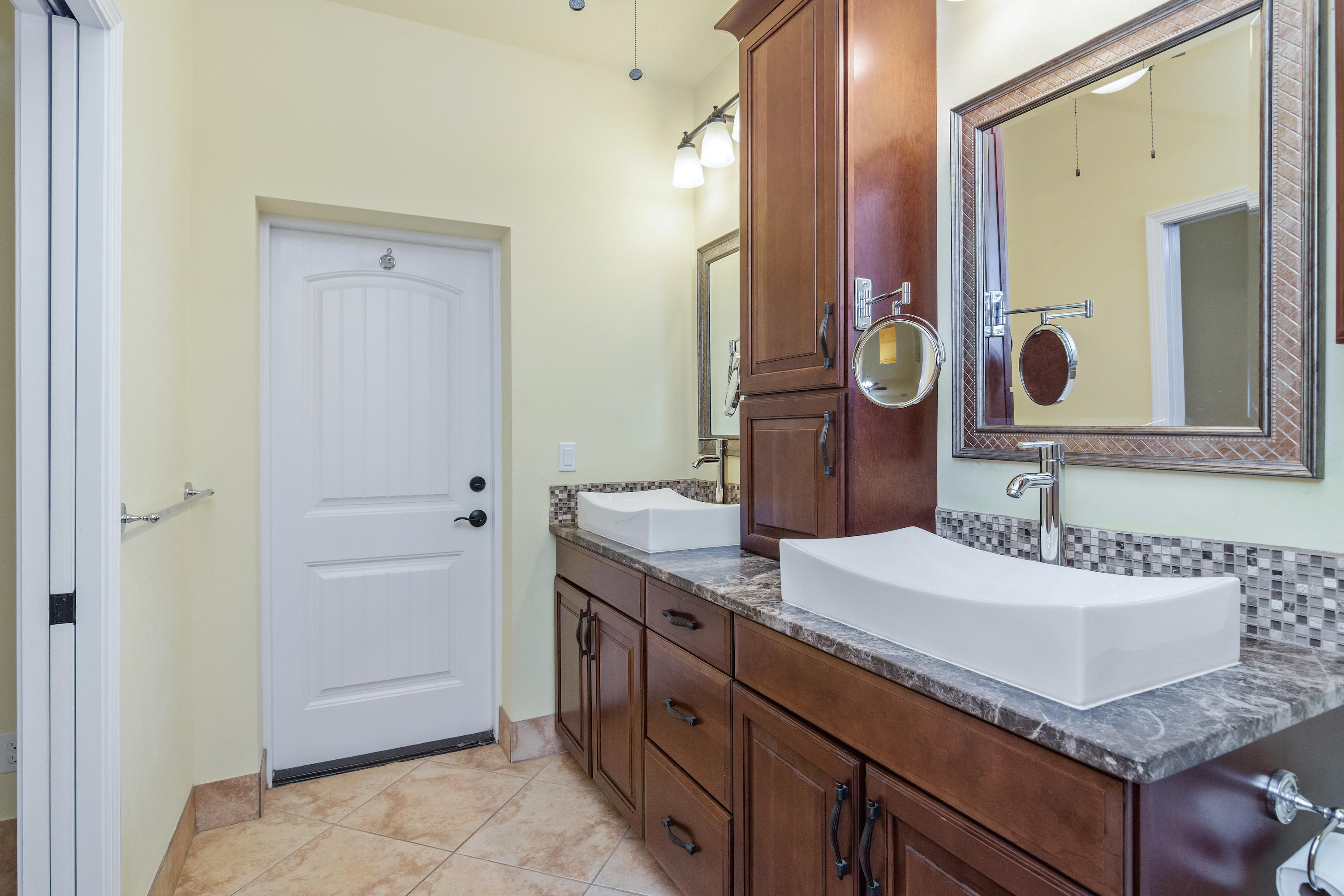 AVALON BEACH ESTATES - Residential