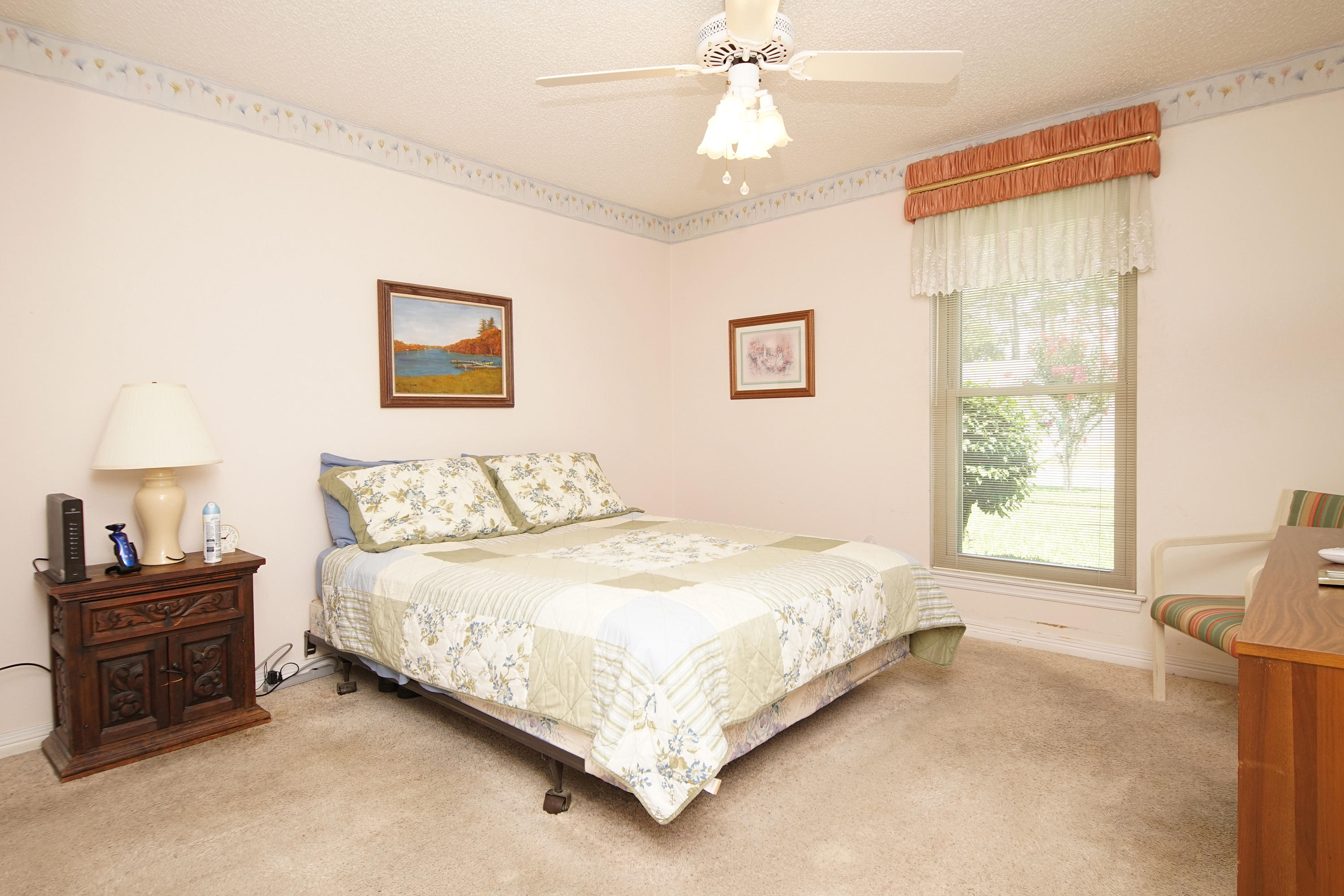 MARY ESTHER MANOR - Residential