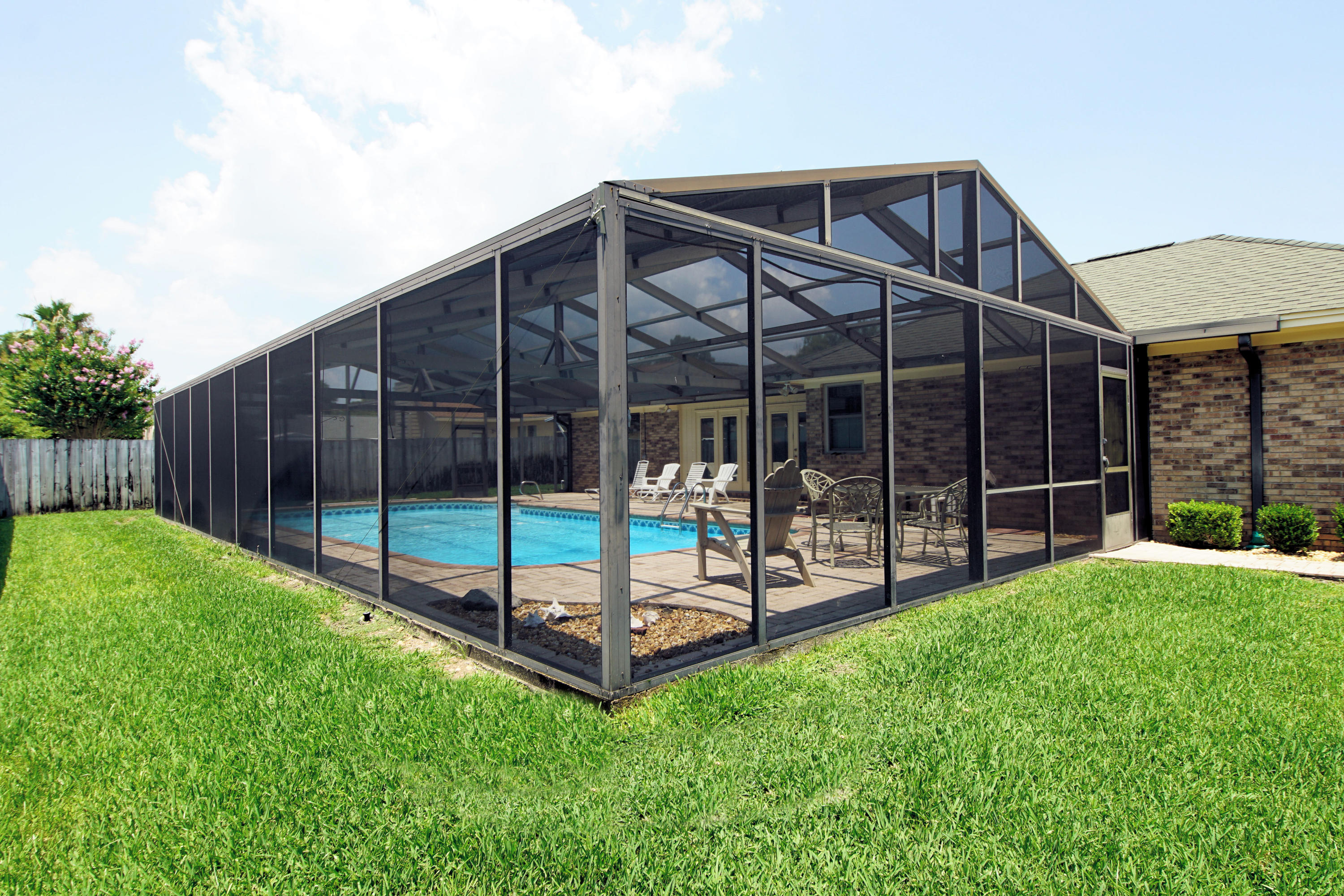 MARY ESTHER MANOR - Residential