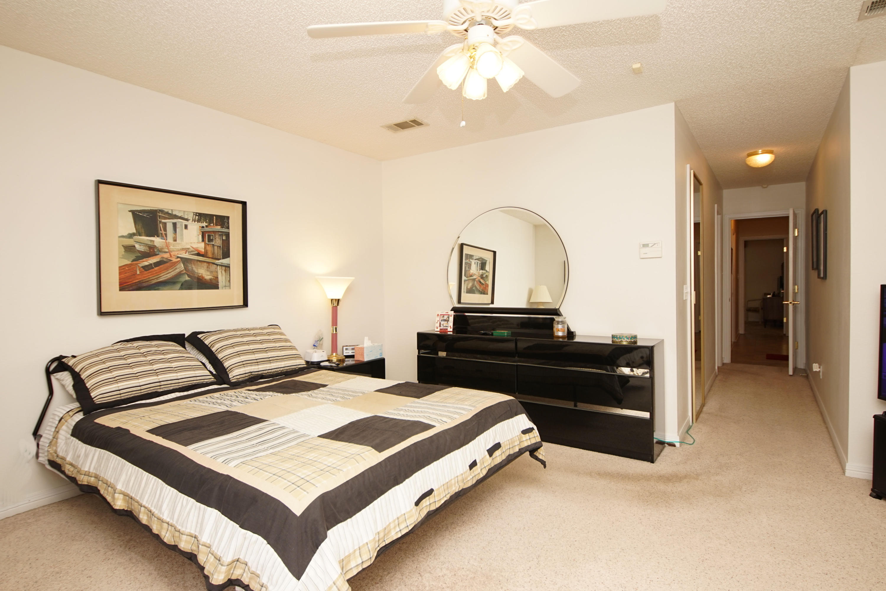 MARY ESTHER MANOR - Residential