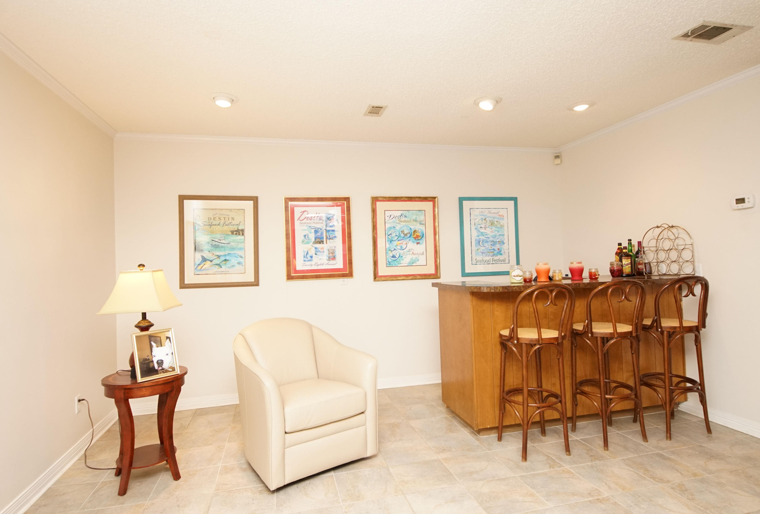 MARY ESTHER MANOR - Residential