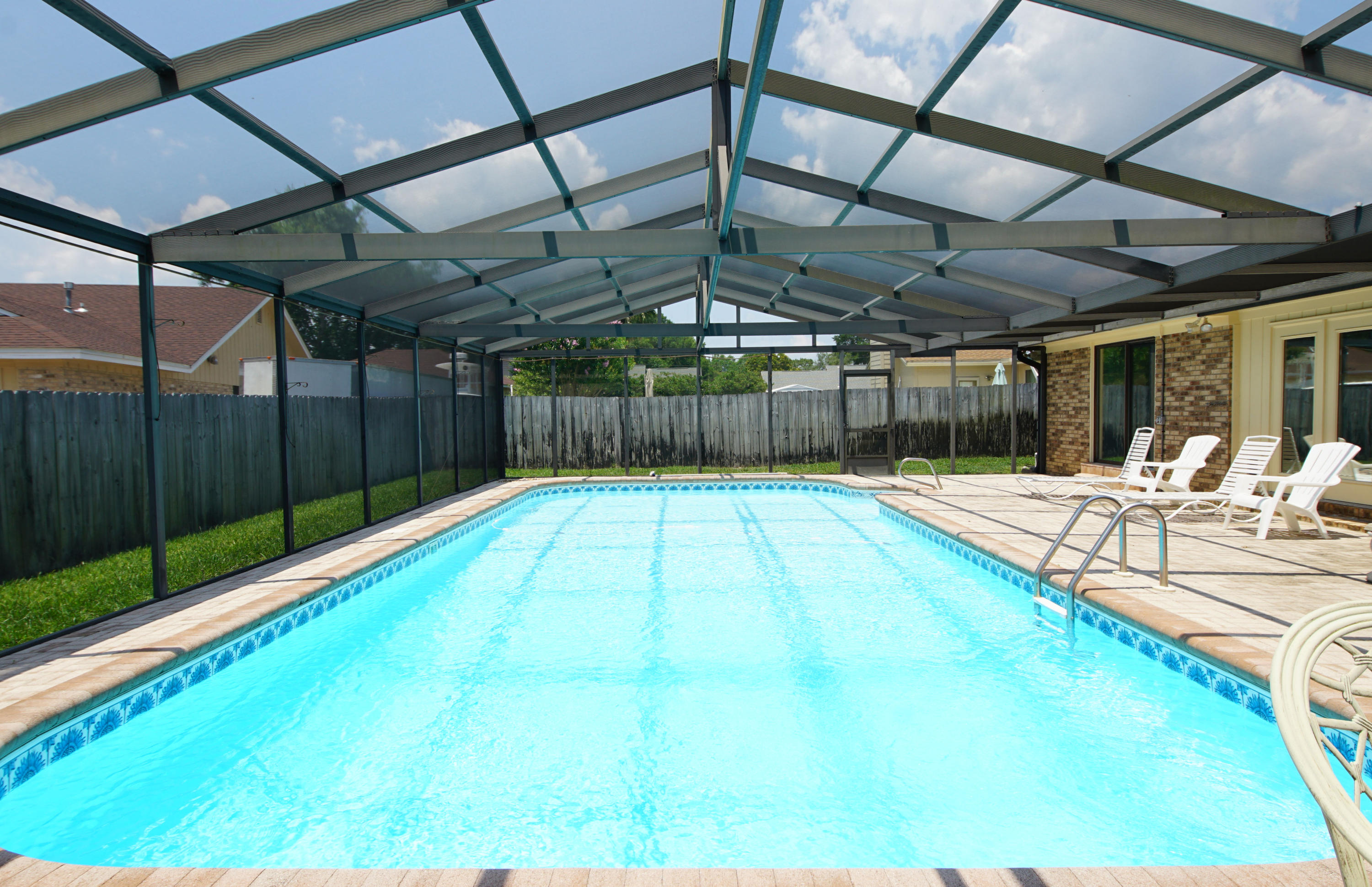 MARY ESTHER MANOR - Residential