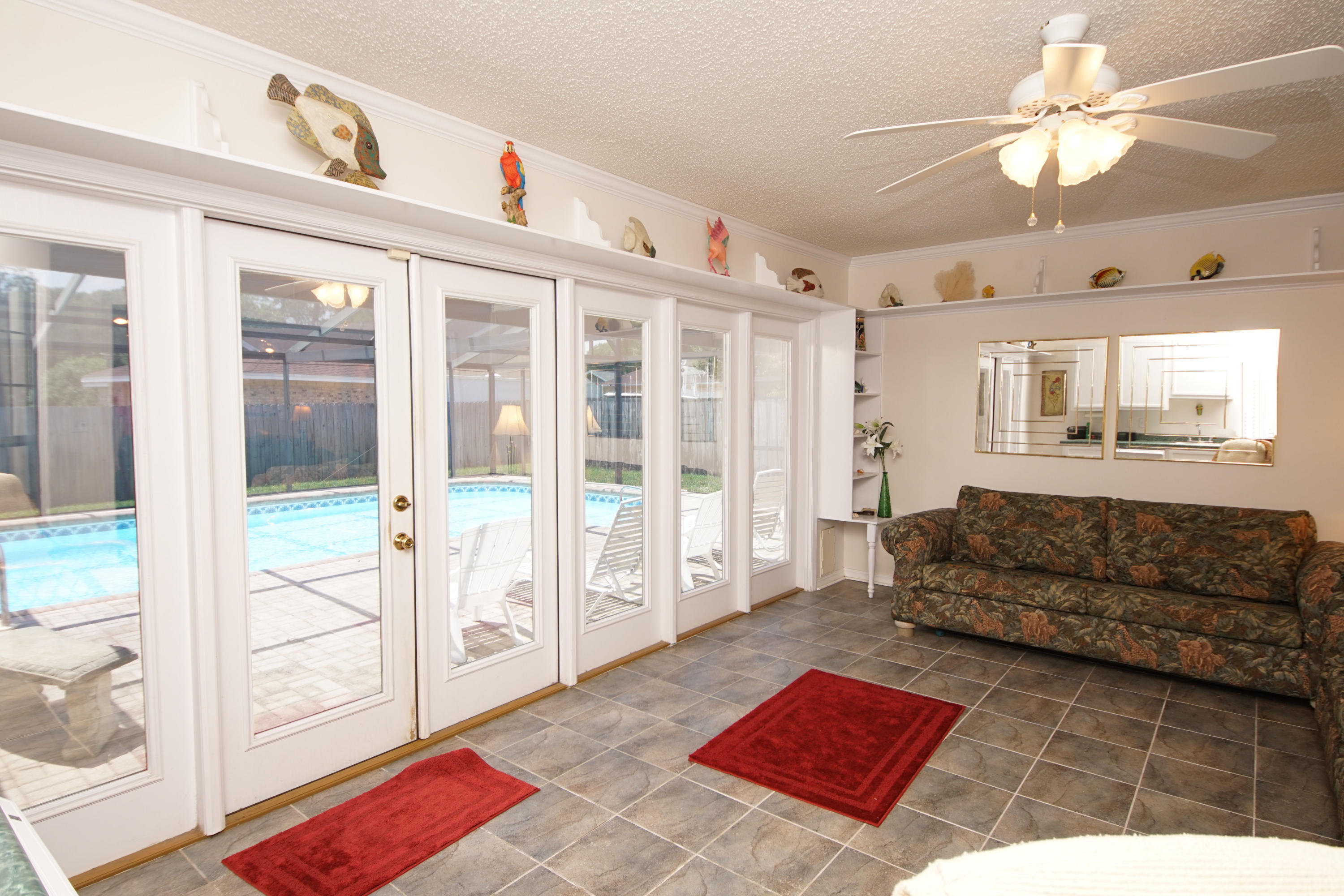 MARY ESTHER MANOR - Residential