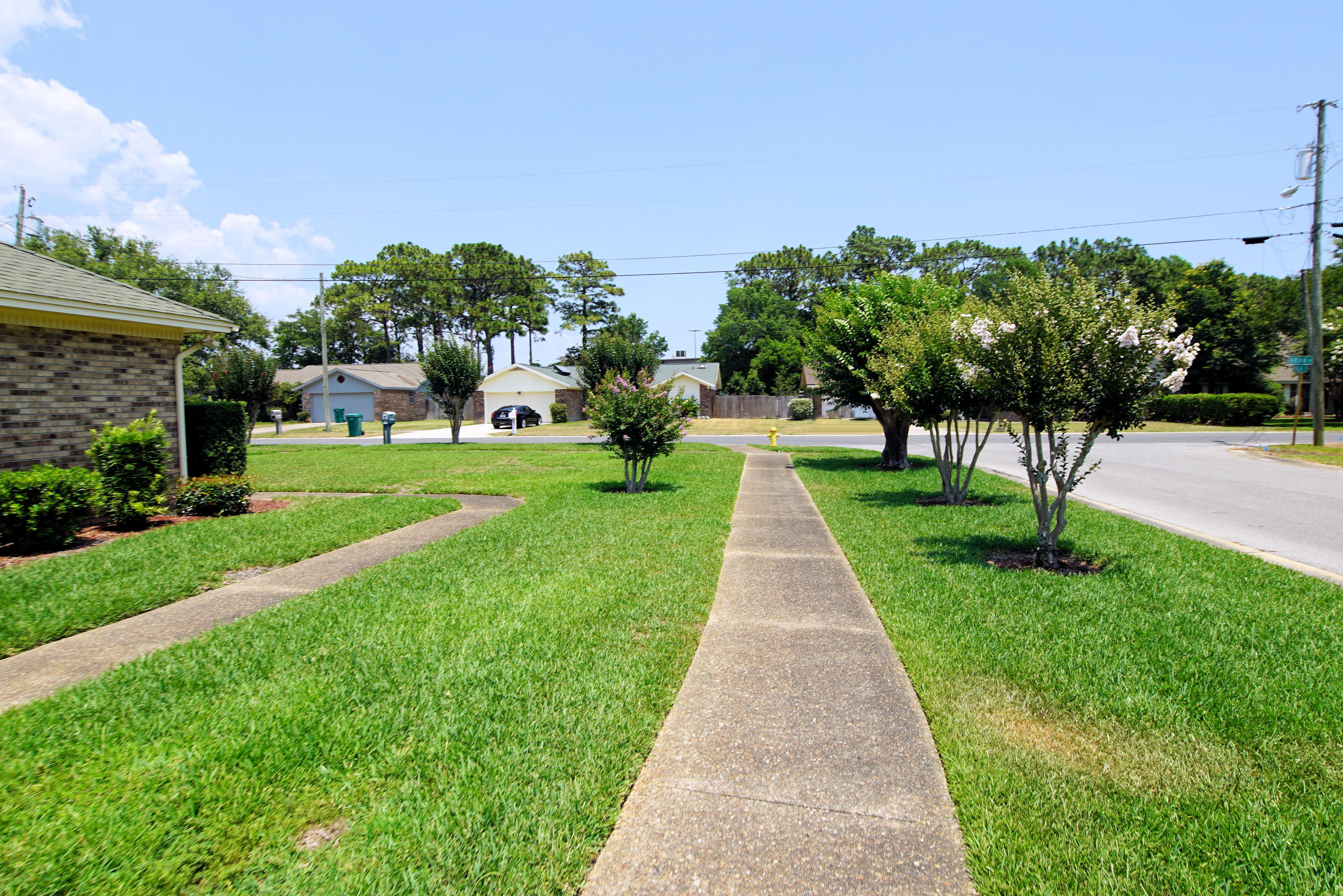 MARY ESTHER MANOR - Residential