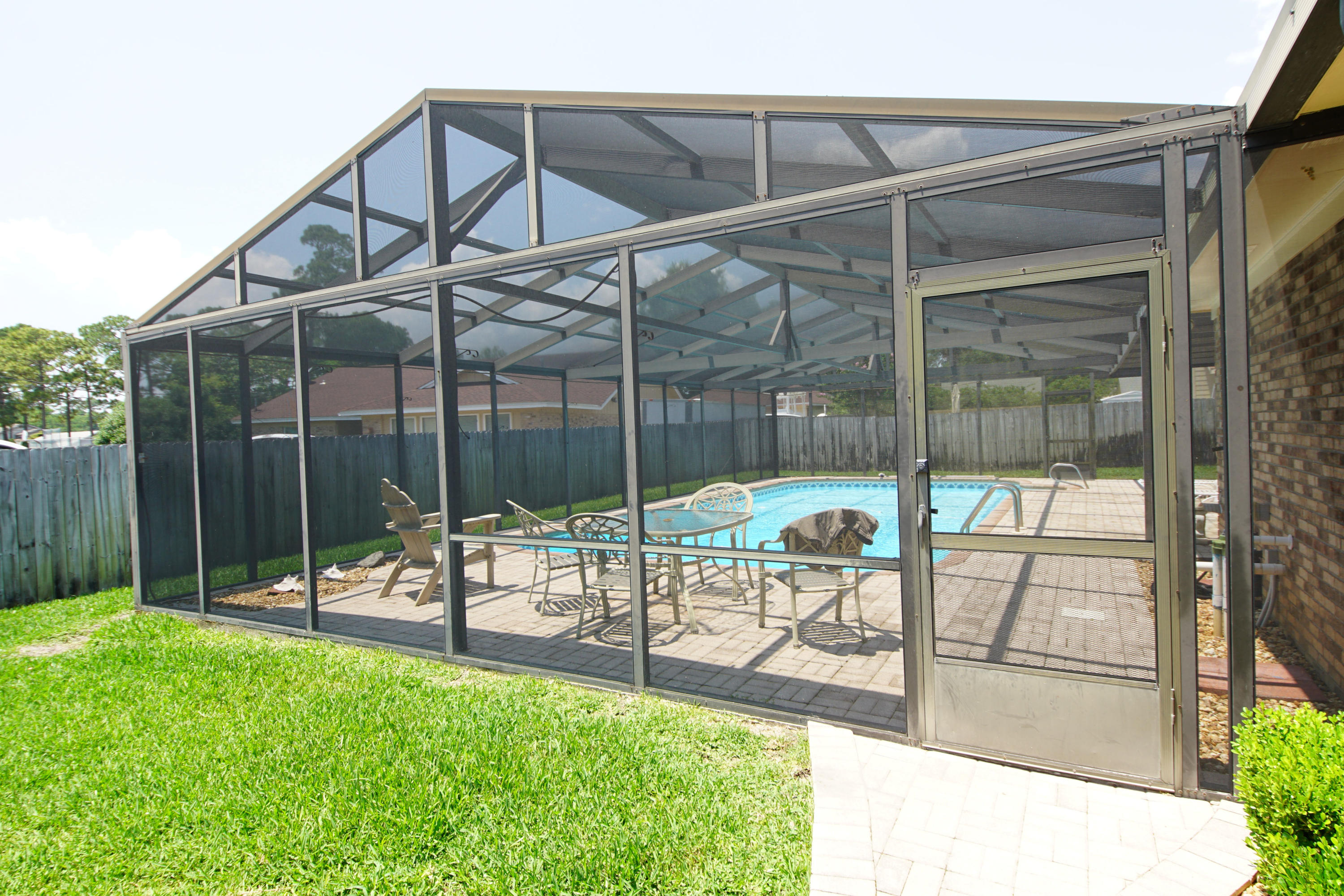 MARY ESTHER MANOR - Residential