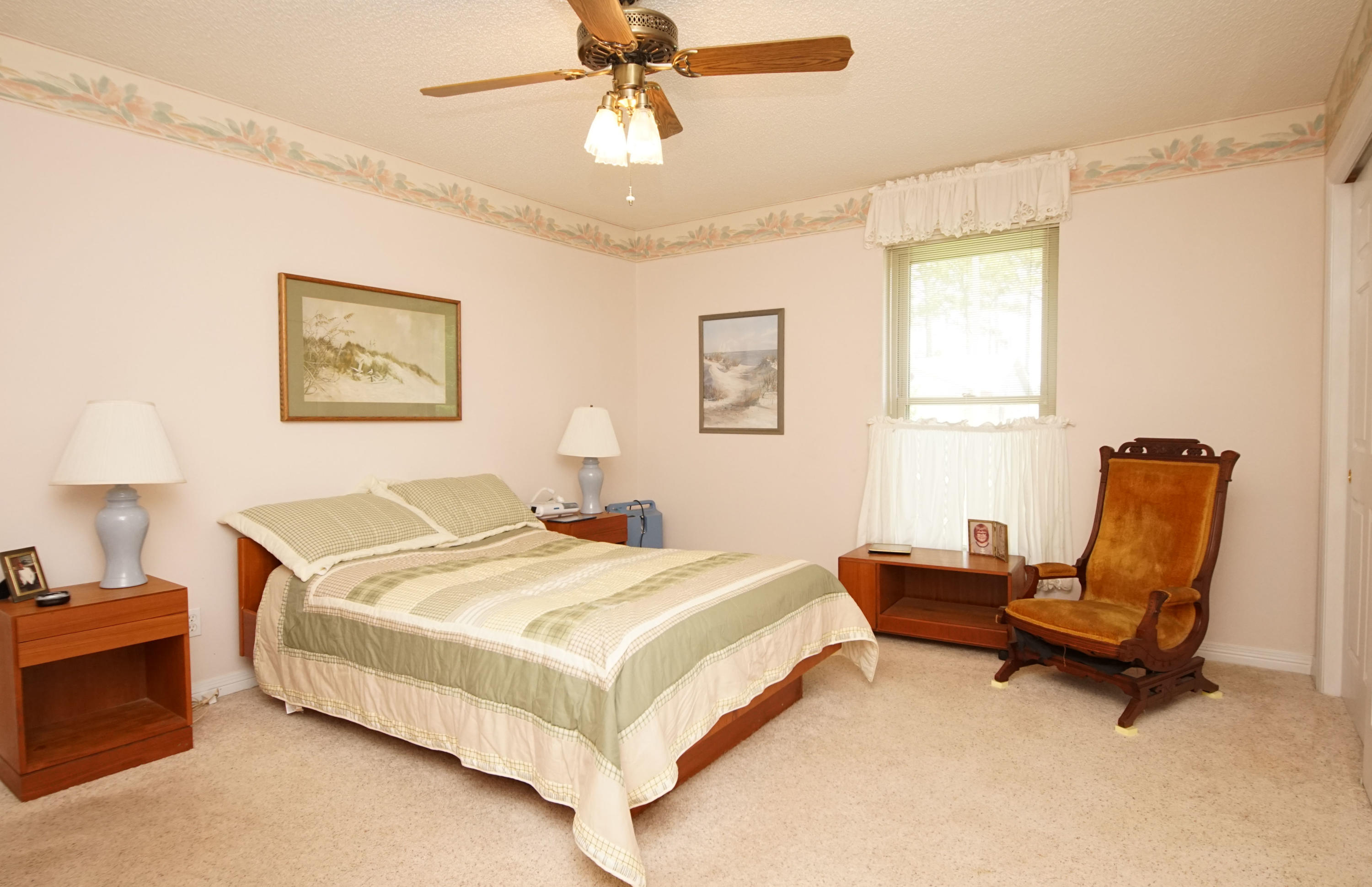 MARY ESTHER MANOR - Residential