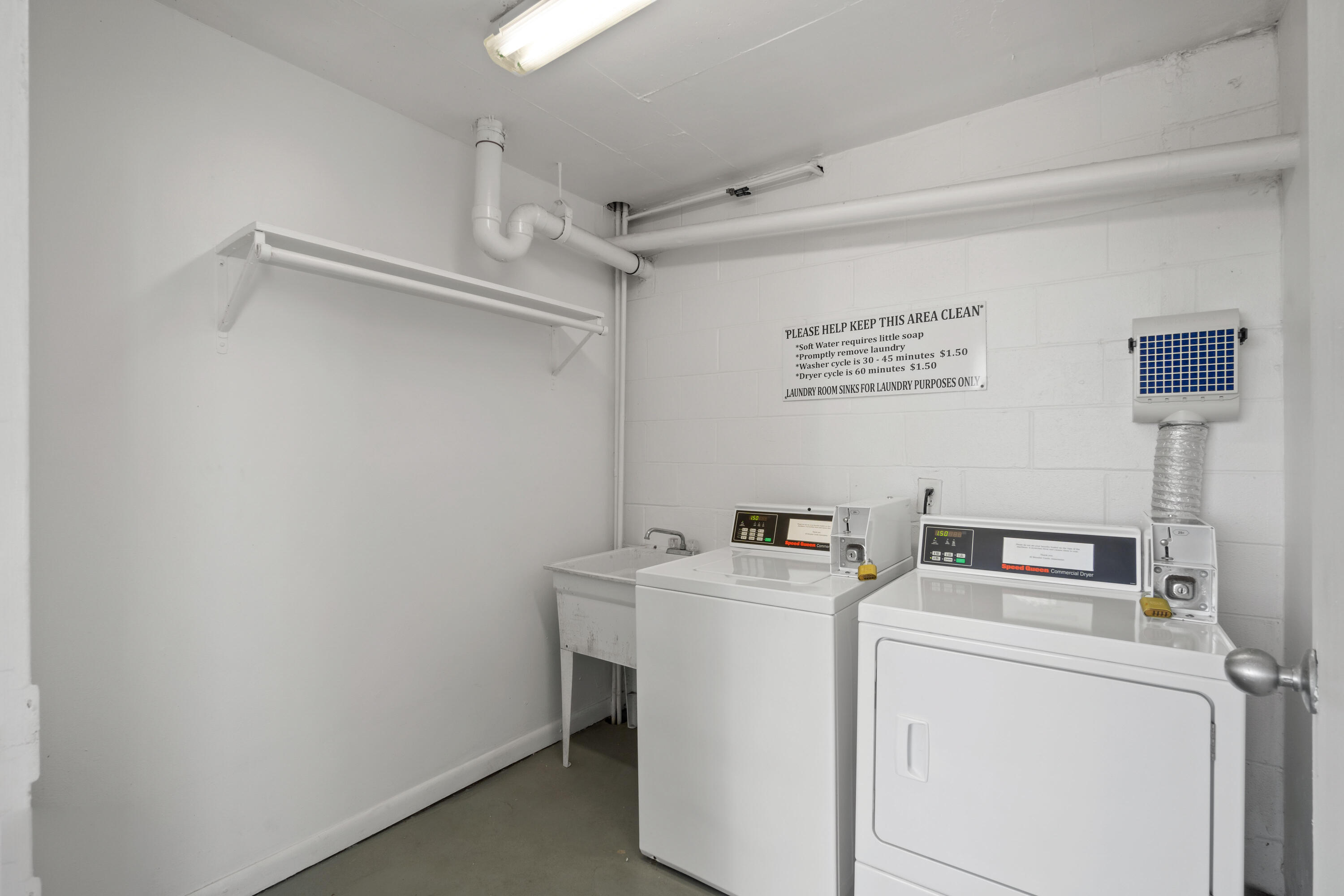 EL MATADOR CONDO - Residential