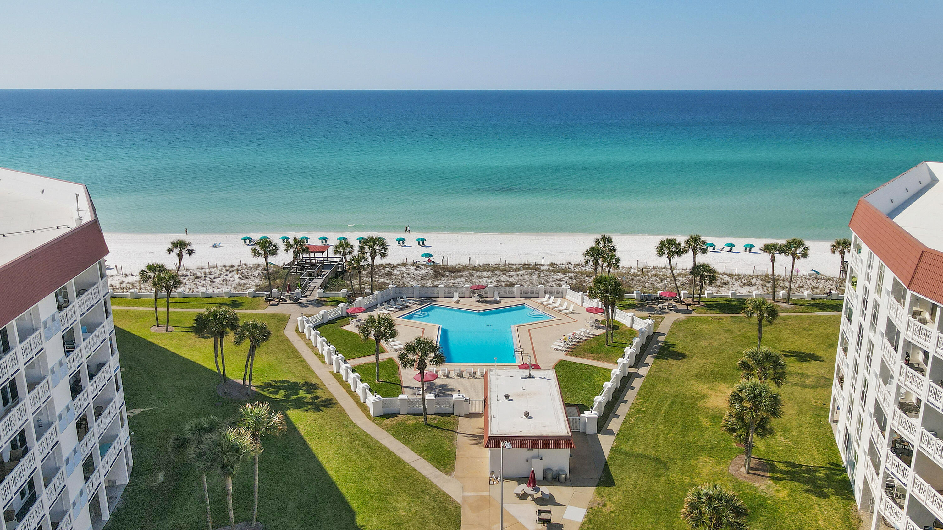 EL MATADOR CONDO - Residential