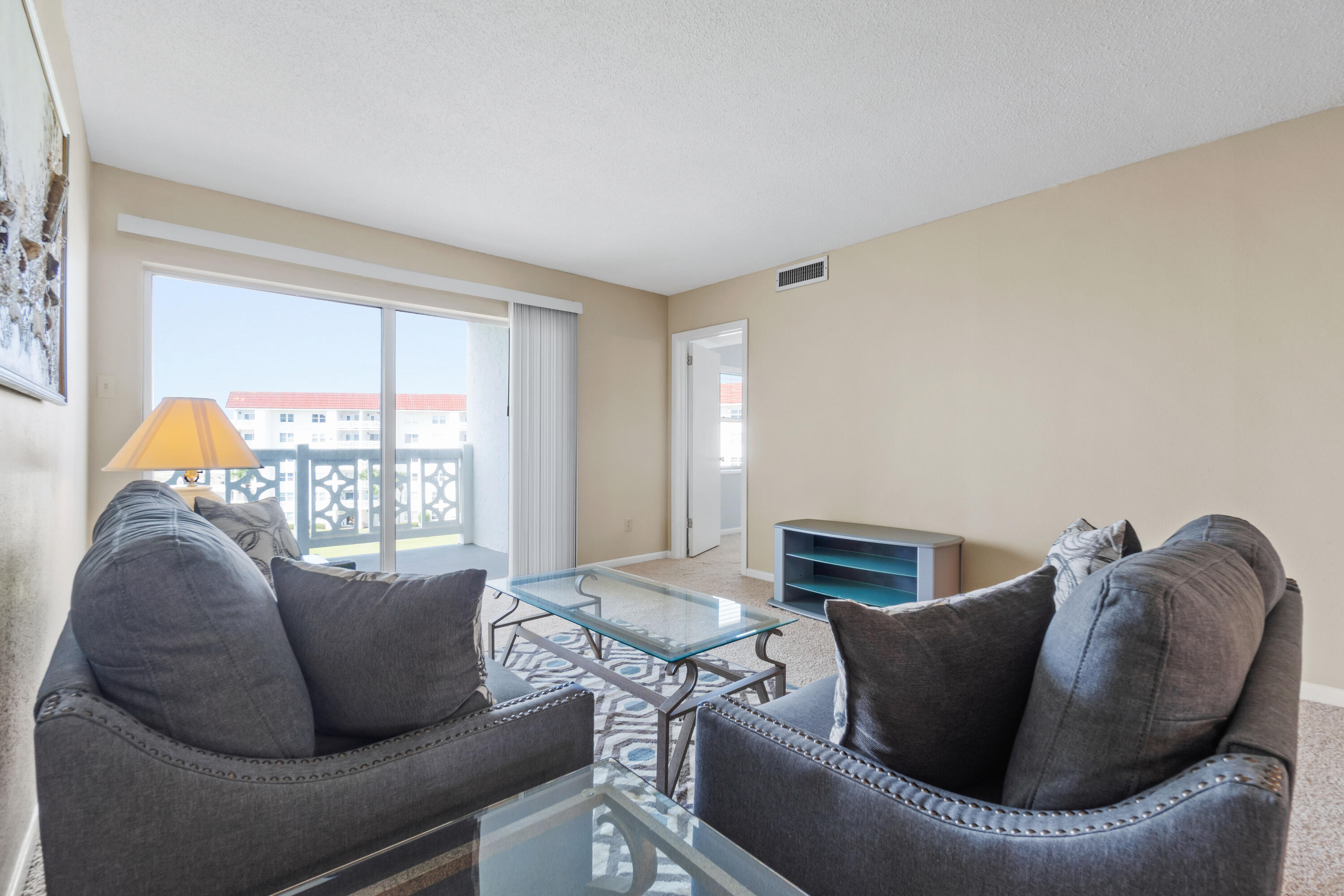 EL MATADOR CONDO - Residential