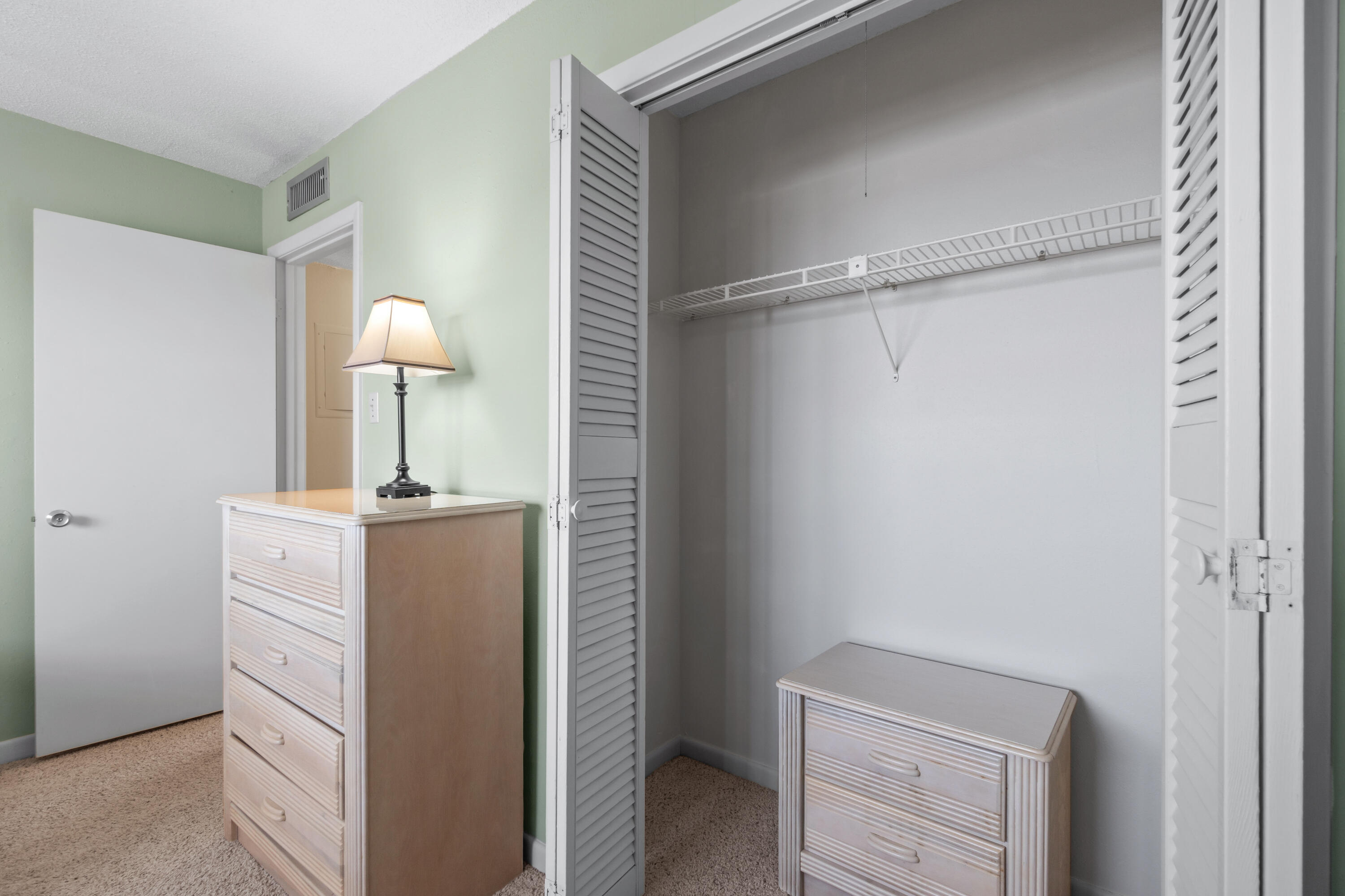 EL MATADOR CONDO - Residential