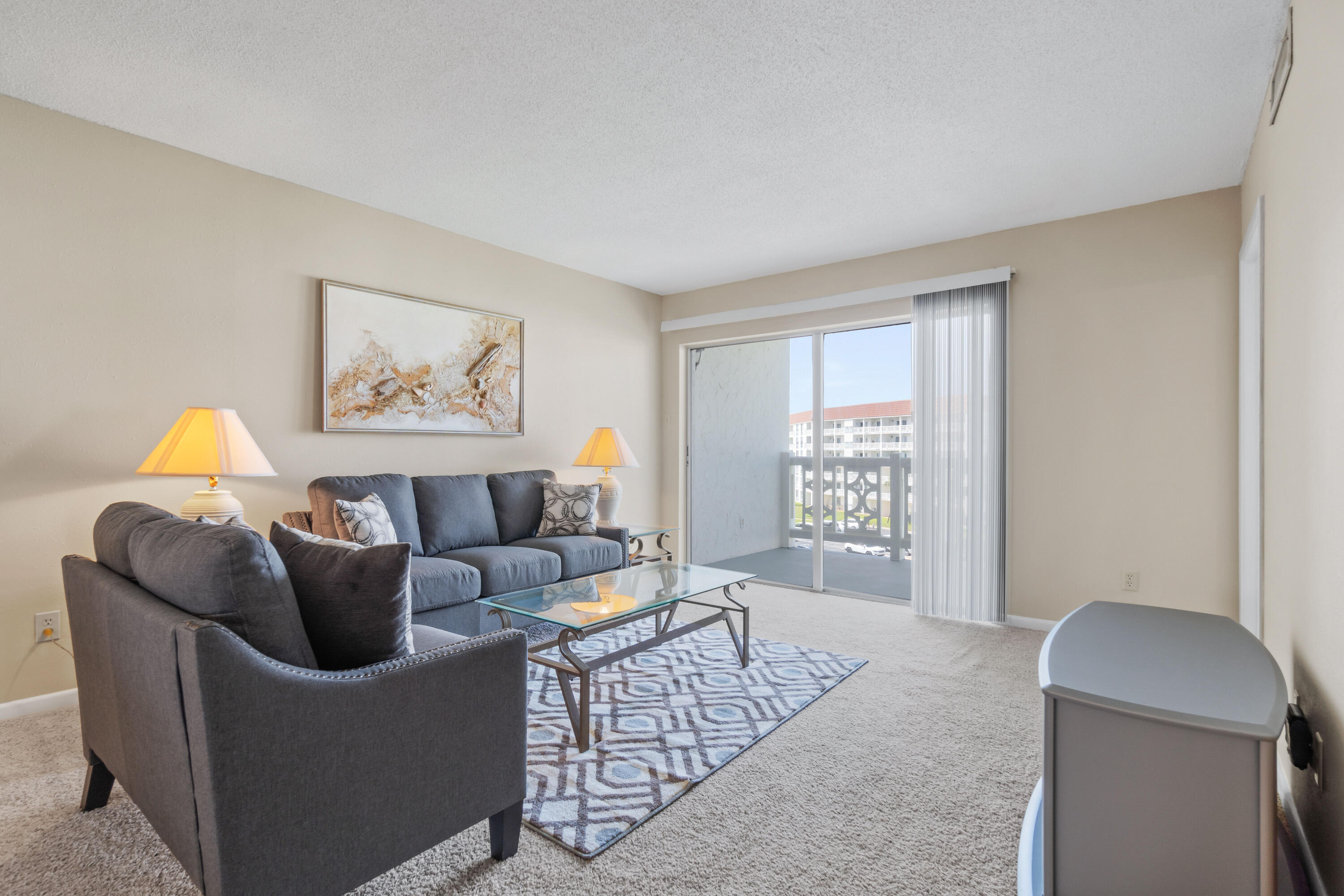 EL MATADOR CONDO - Residential