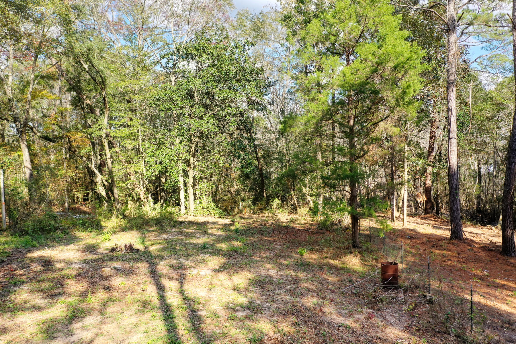 CHARLOTTE ESTATES - Land