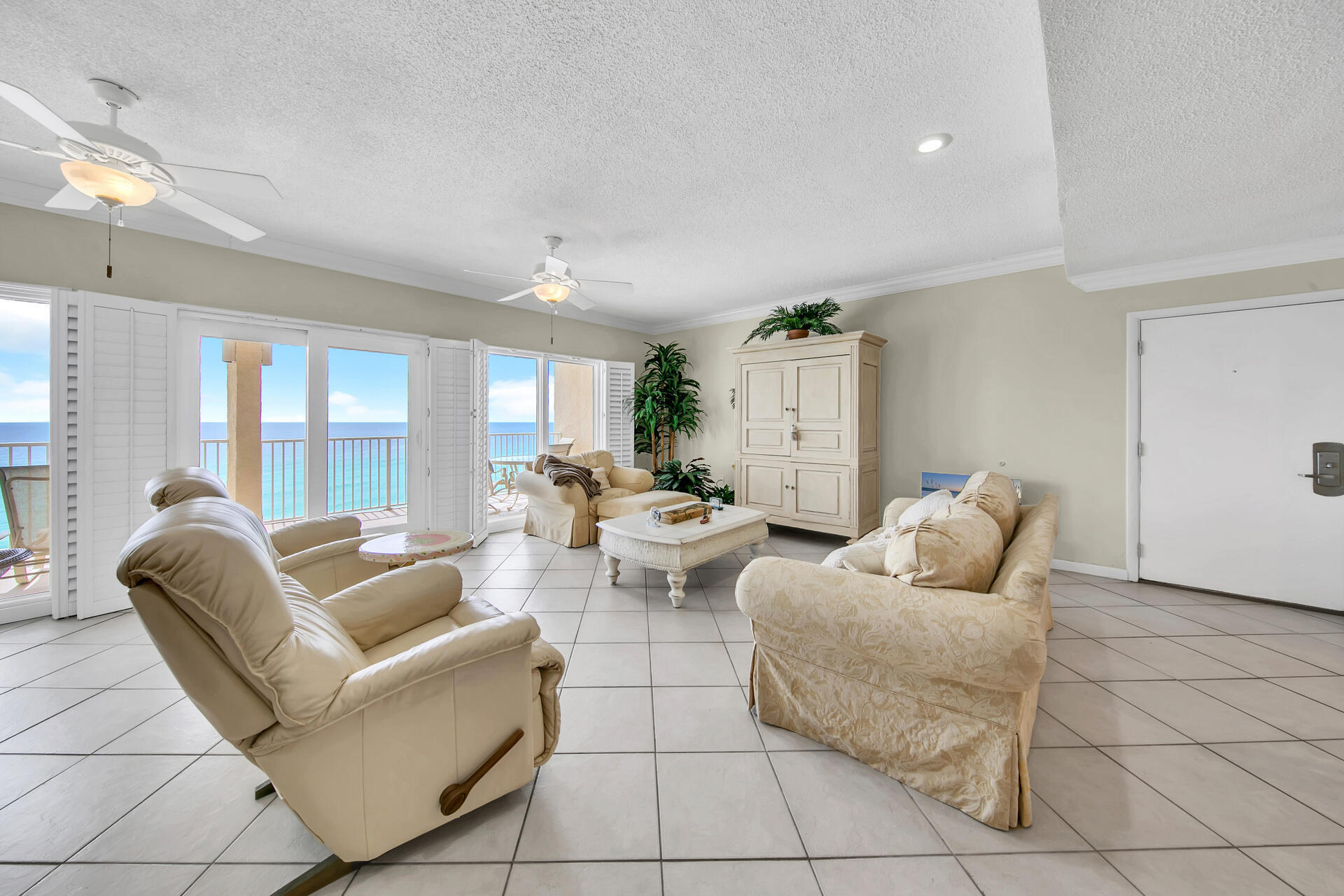 BEACH HOUSE CONDO PH 2 - Residential
