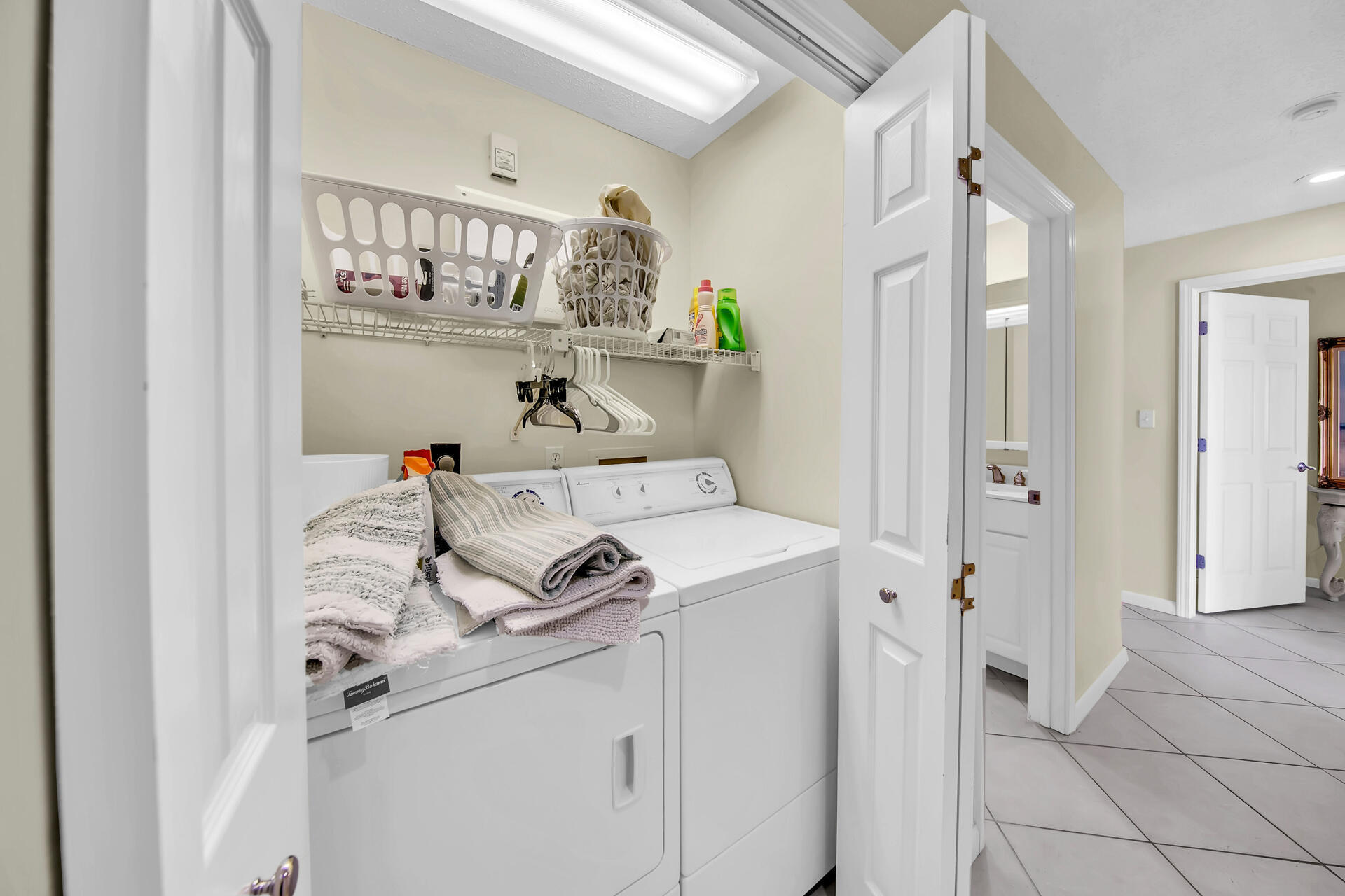 BEACH HOUSE CONDO PH 2 - Residential