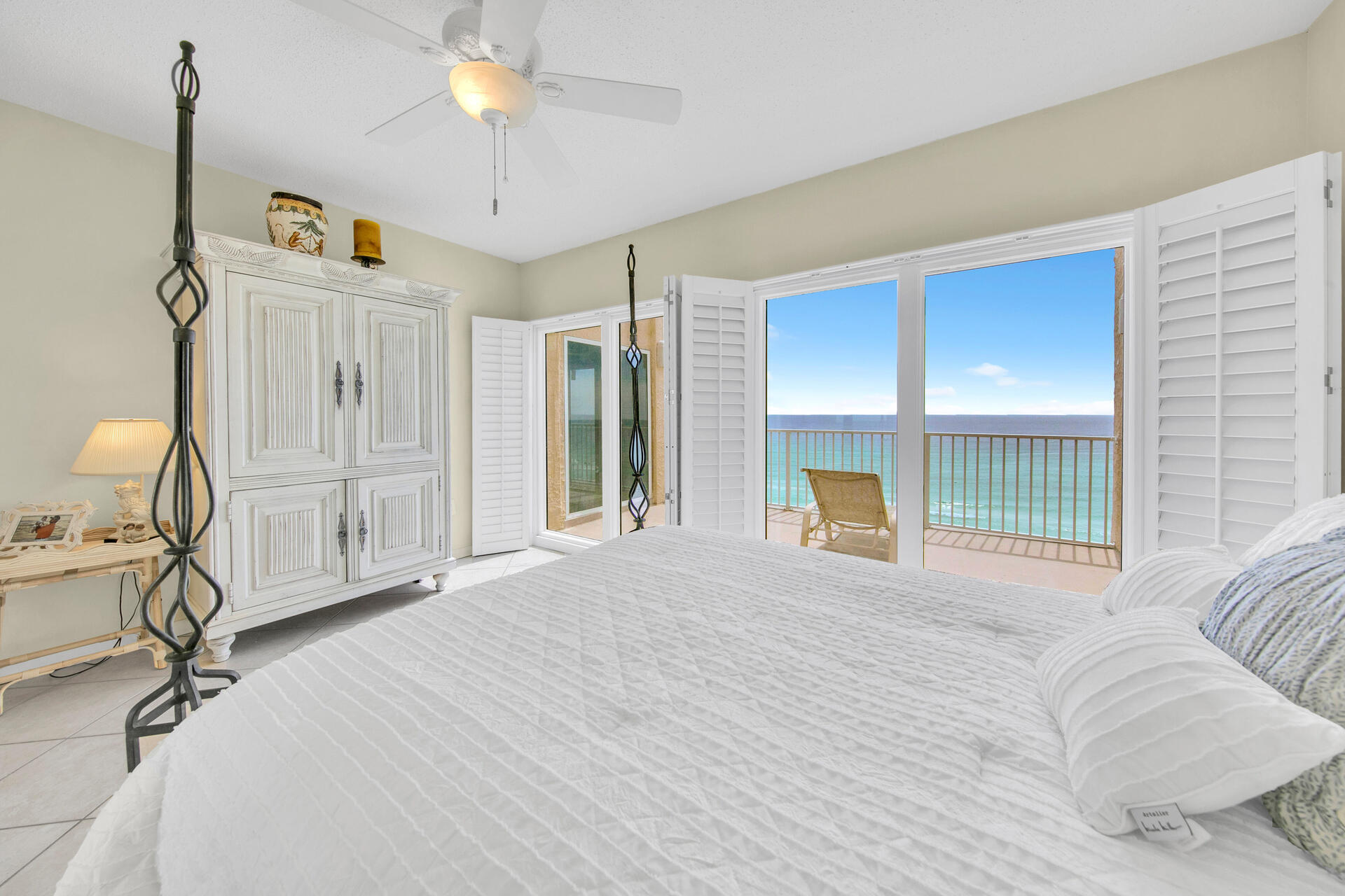 BEACH HOUSE CONDO PH 2 - Residential