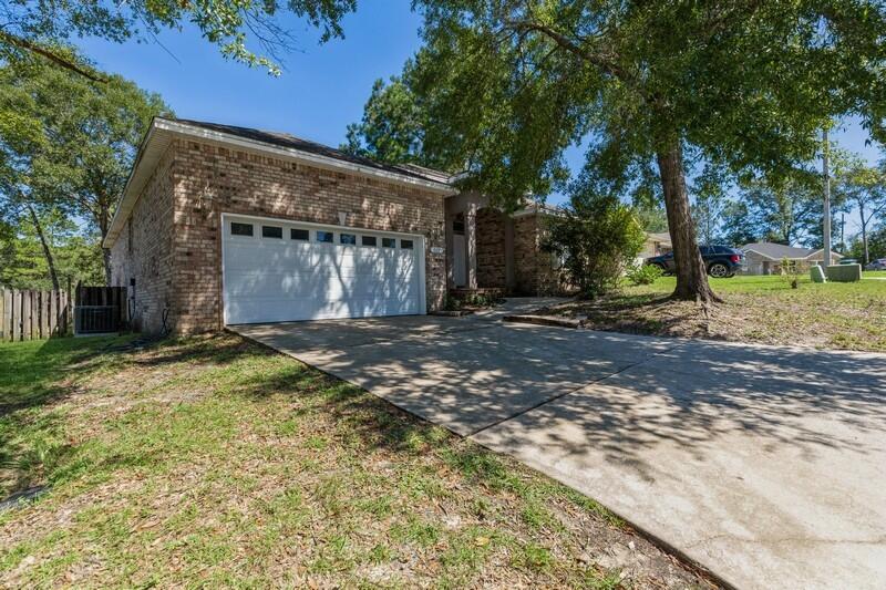 TRAILWOOD ESTATES - Residential