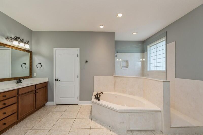 TRAILWOOD ESTATES - Residential