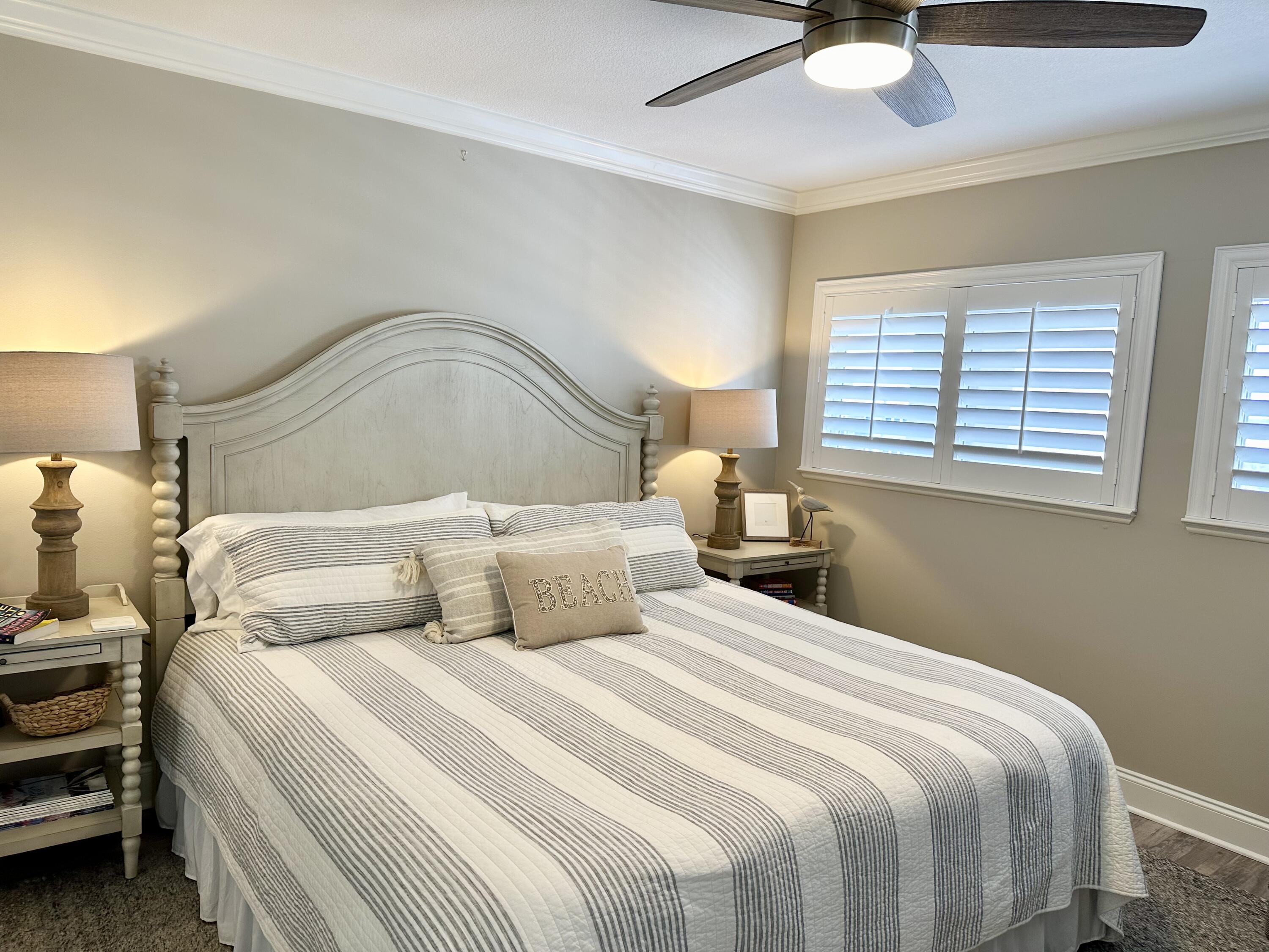 BEACH HOUSE CONDO - Residential