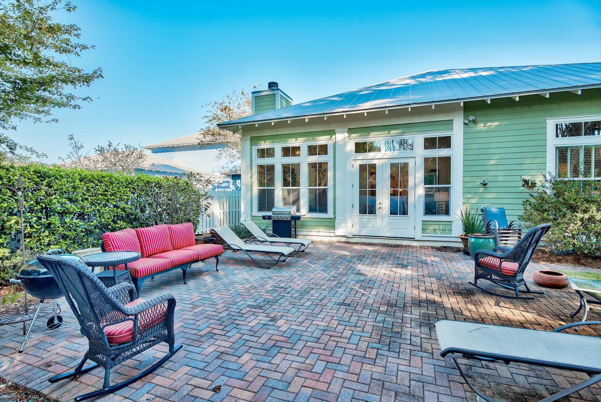 OLDE TOWNE AT SANDESTIN - Residential