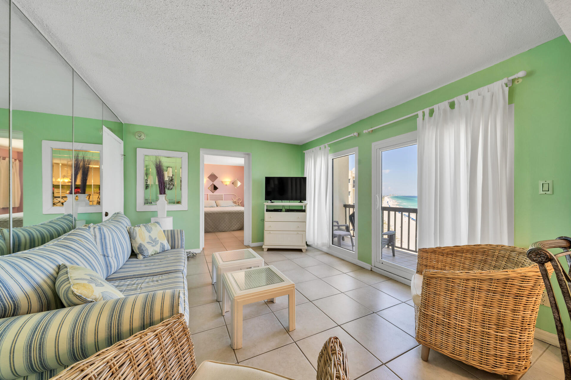 PINNACLE PORT - Residential
