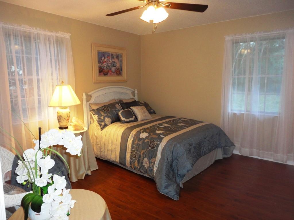 EDGE WATER VILLAGE NORTH - Residential