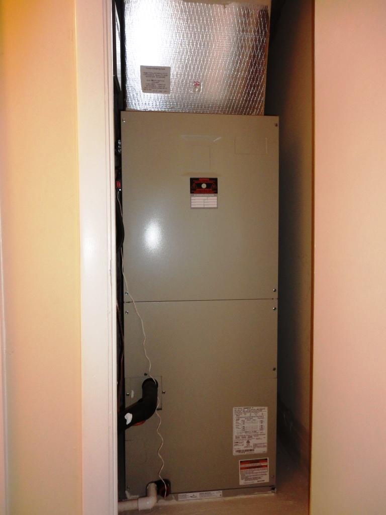 EDGE WATER VILLAGE NORTH - Residential