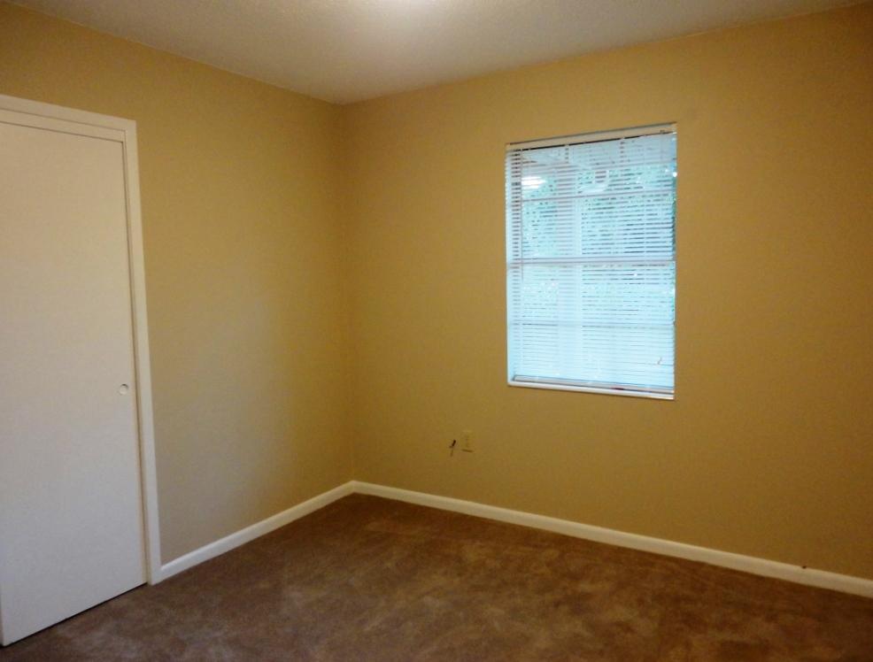 EDGE WATER VILLAGE NORTH - Residential