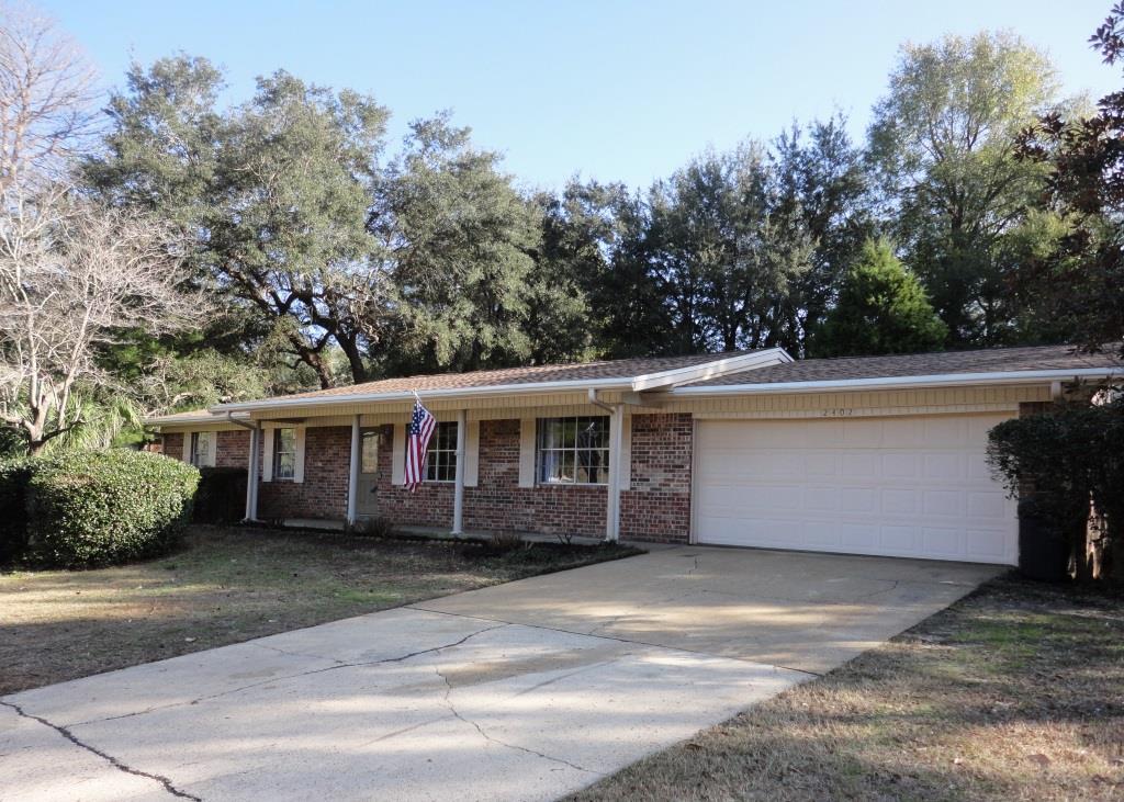 EDGE WATER VILLAGE NORTH - Residential