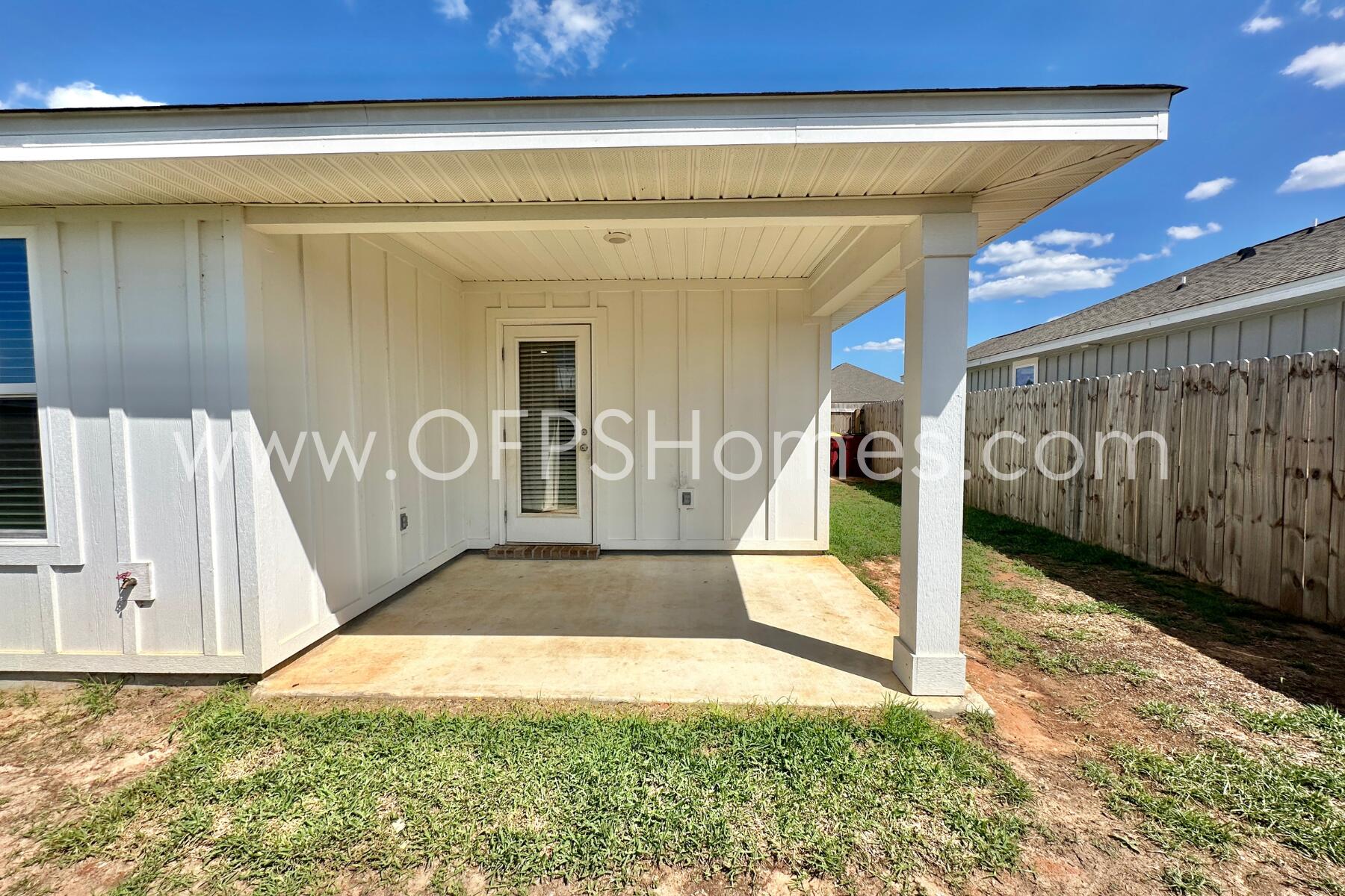 SHOAL RIVER LANDING - Residential Lease