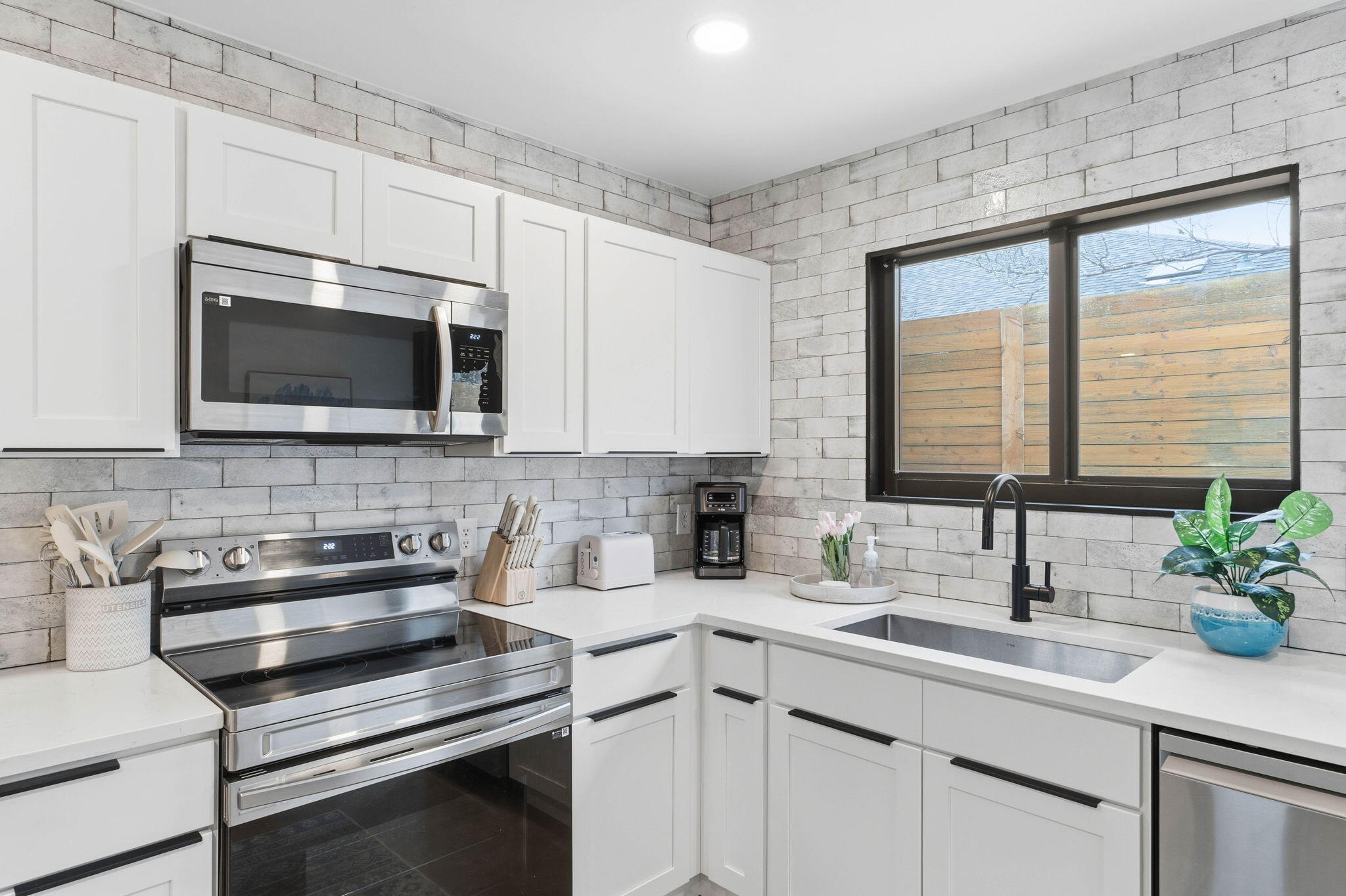 MIRAMAR BEACH - Residential