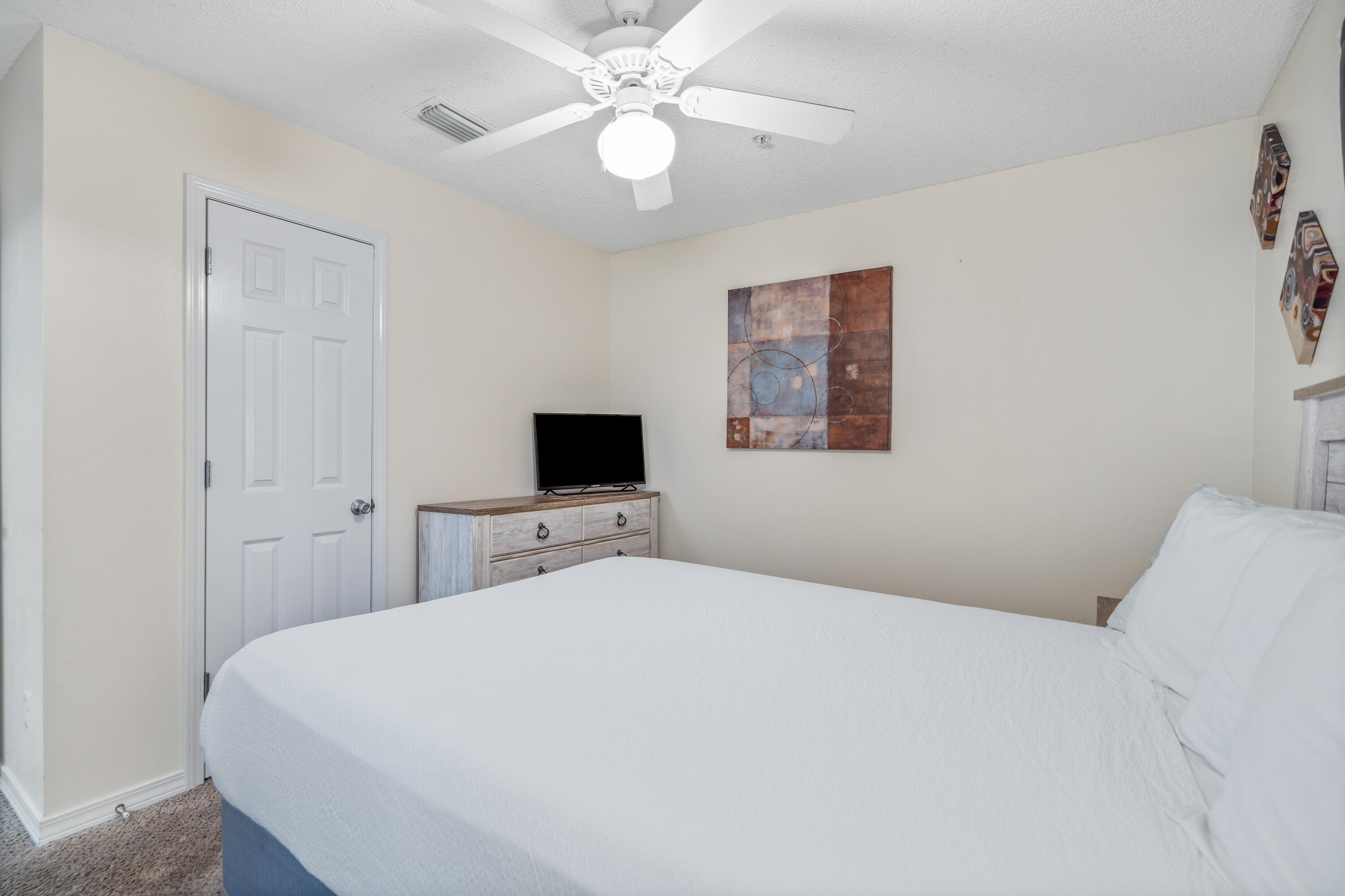 Gulf Island Condominium - Residential