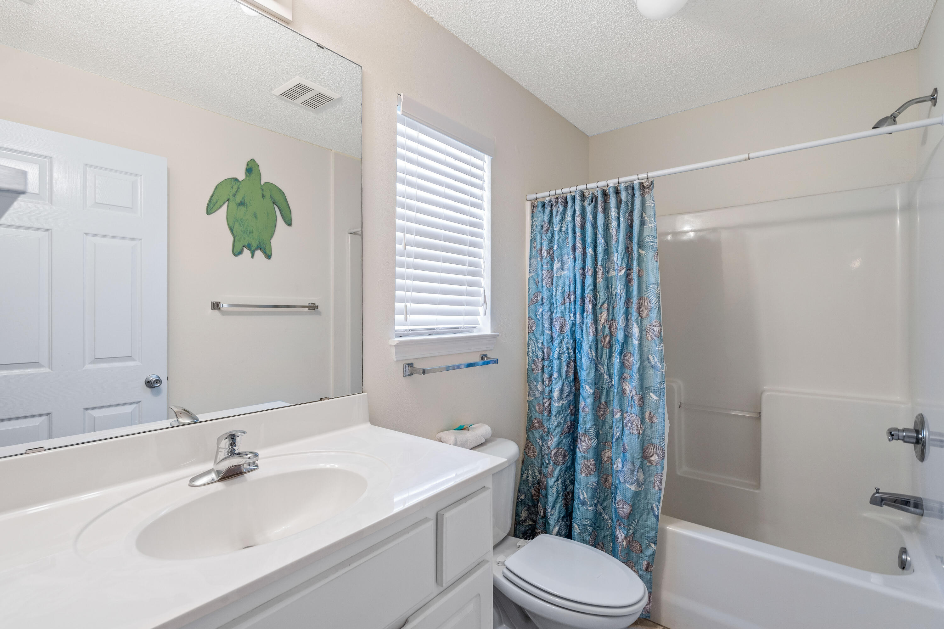 Gulf Island Condominium - Residential