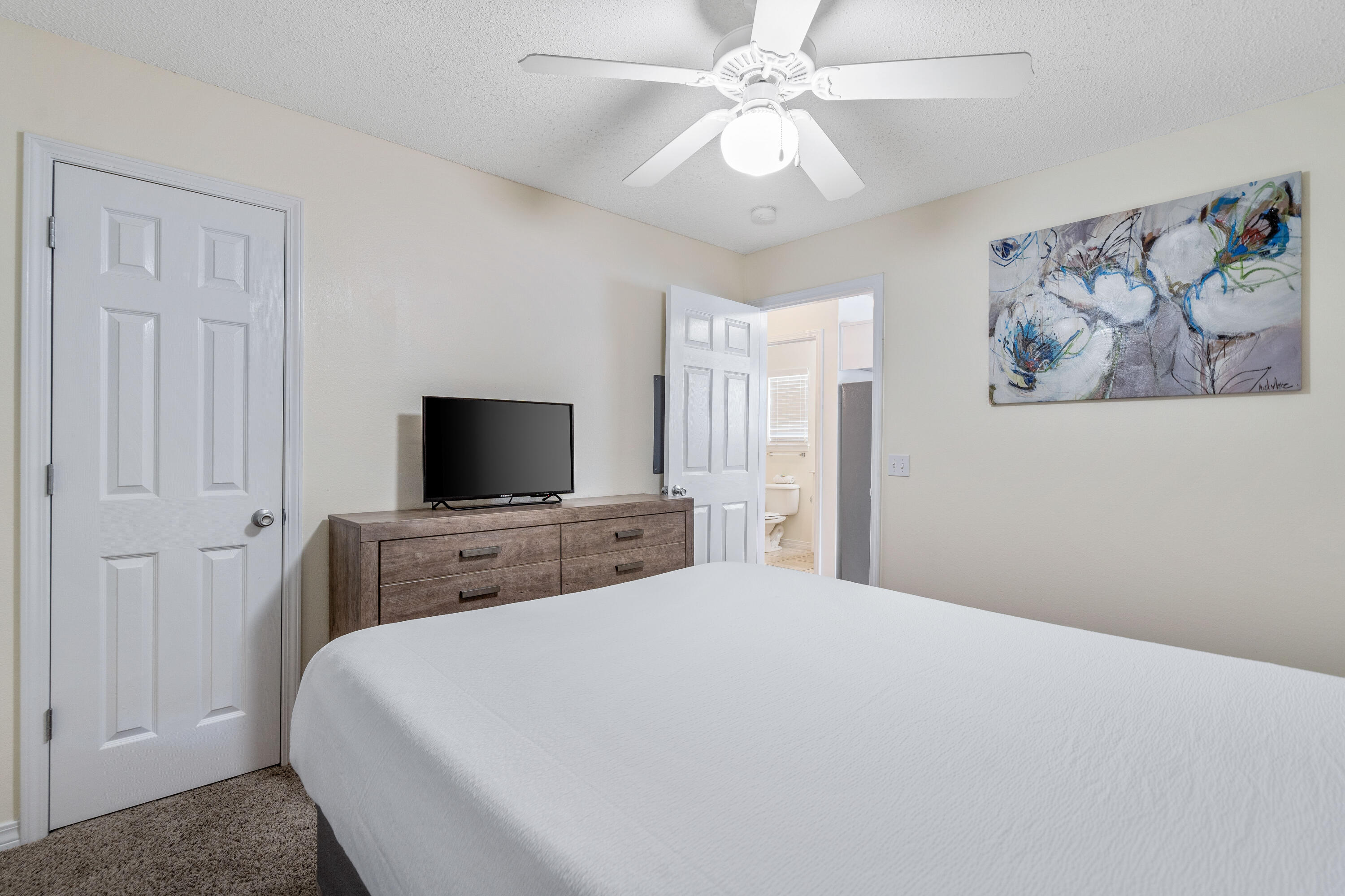 Gulf Island Condominium - Residential