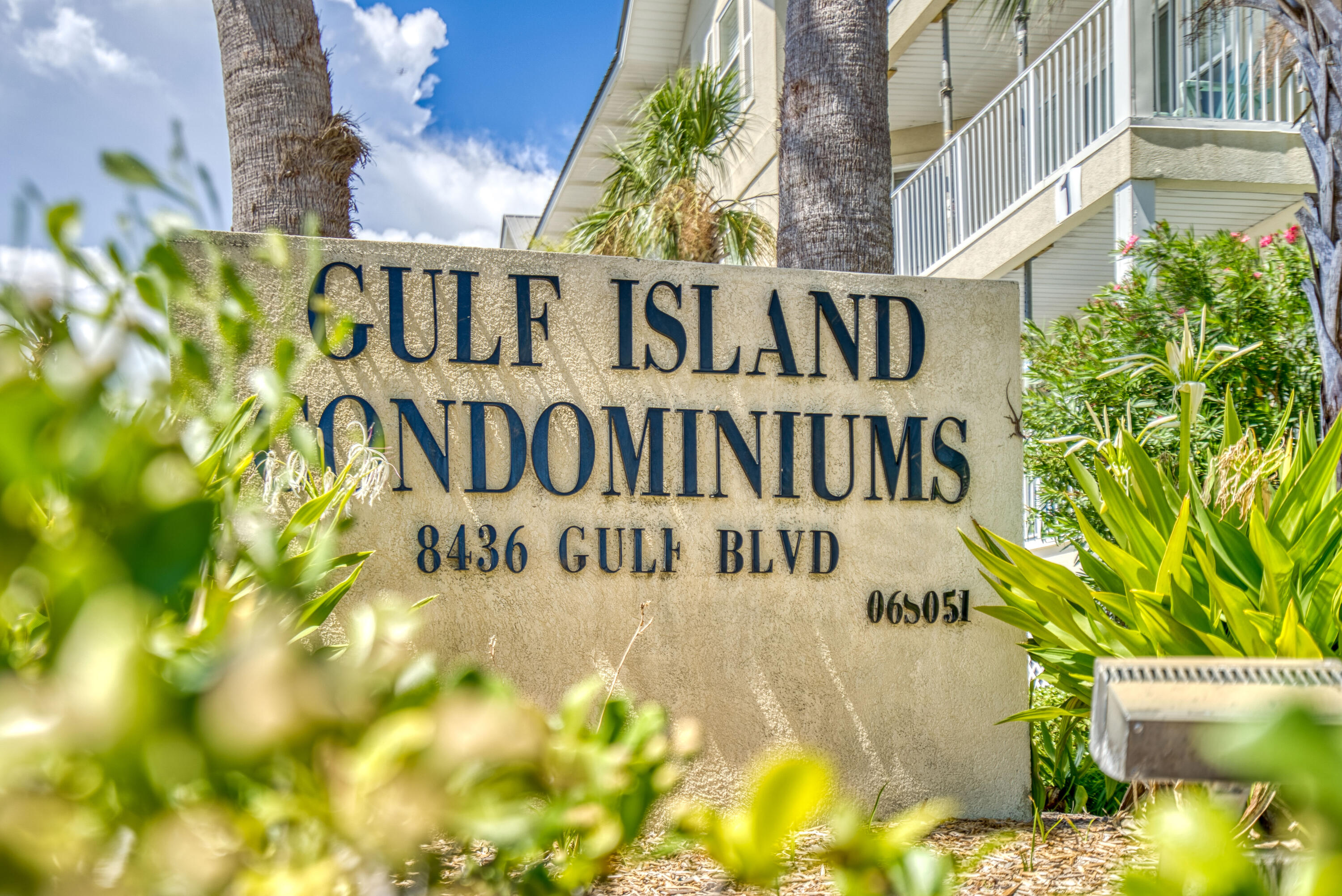 Gulf Island Condominium - Residential