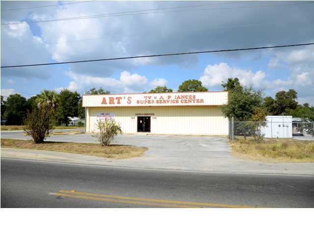 9,445 SF warehouse situated on Lovejoy Road, just off Mary Esther Cutoff.