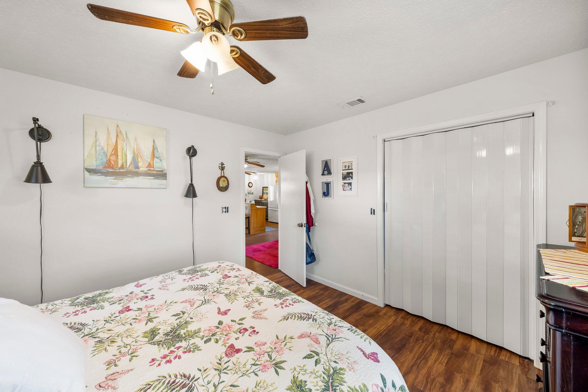 CEDAR CREEK HEIGHTS - Residential