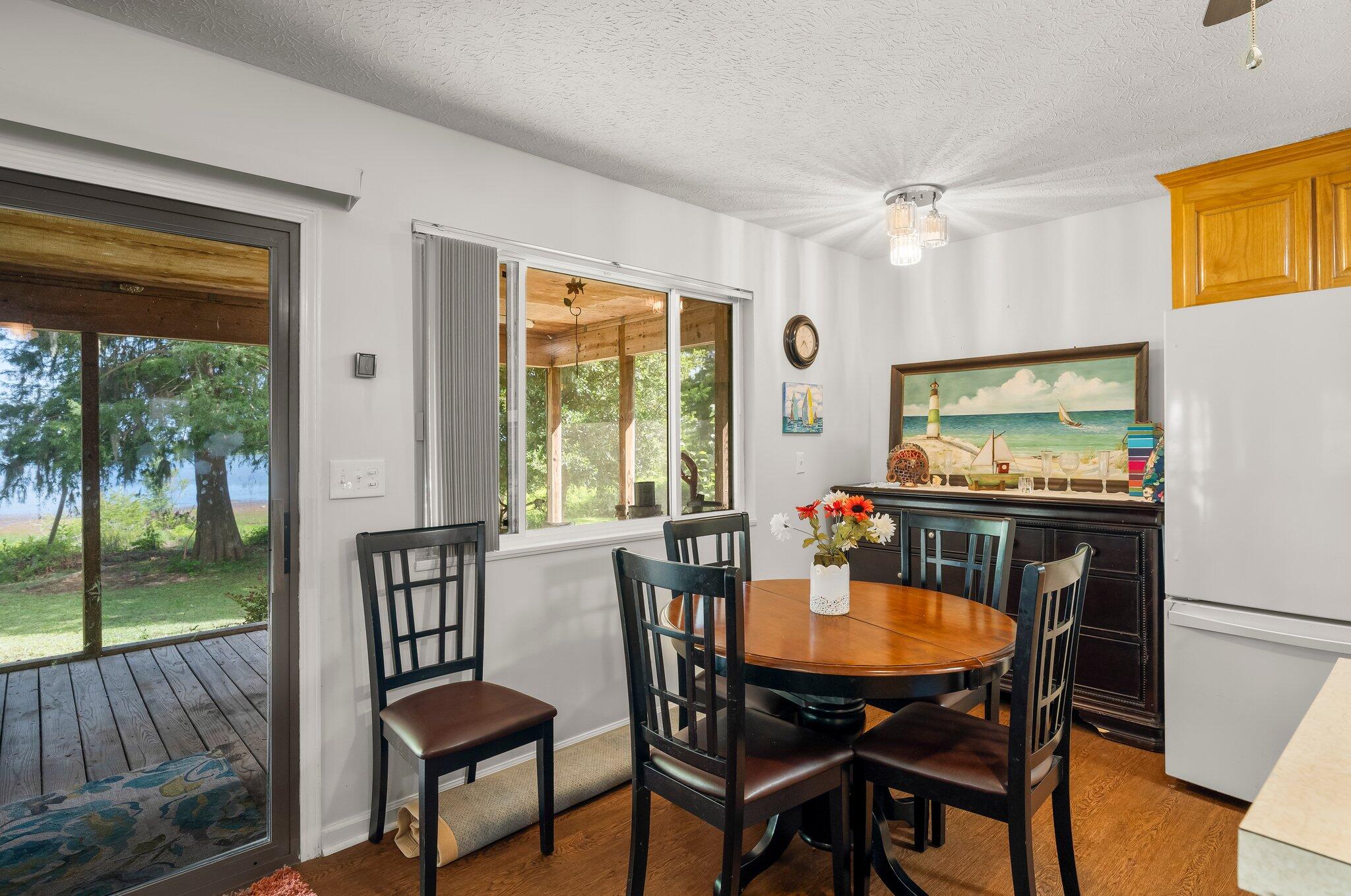 CEDAR CREEK HEIGHTS - Residential