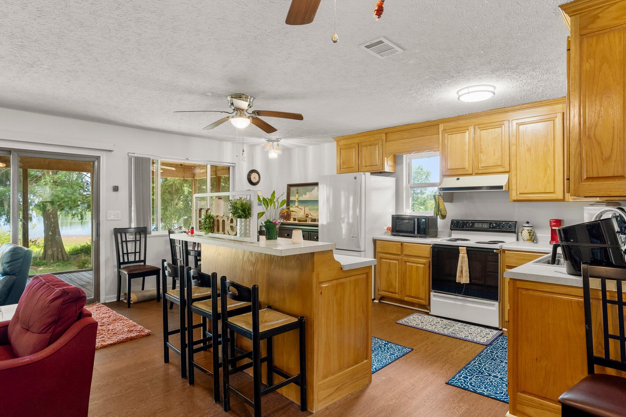 CEDAR CREEK HEIGHTS - Residential
